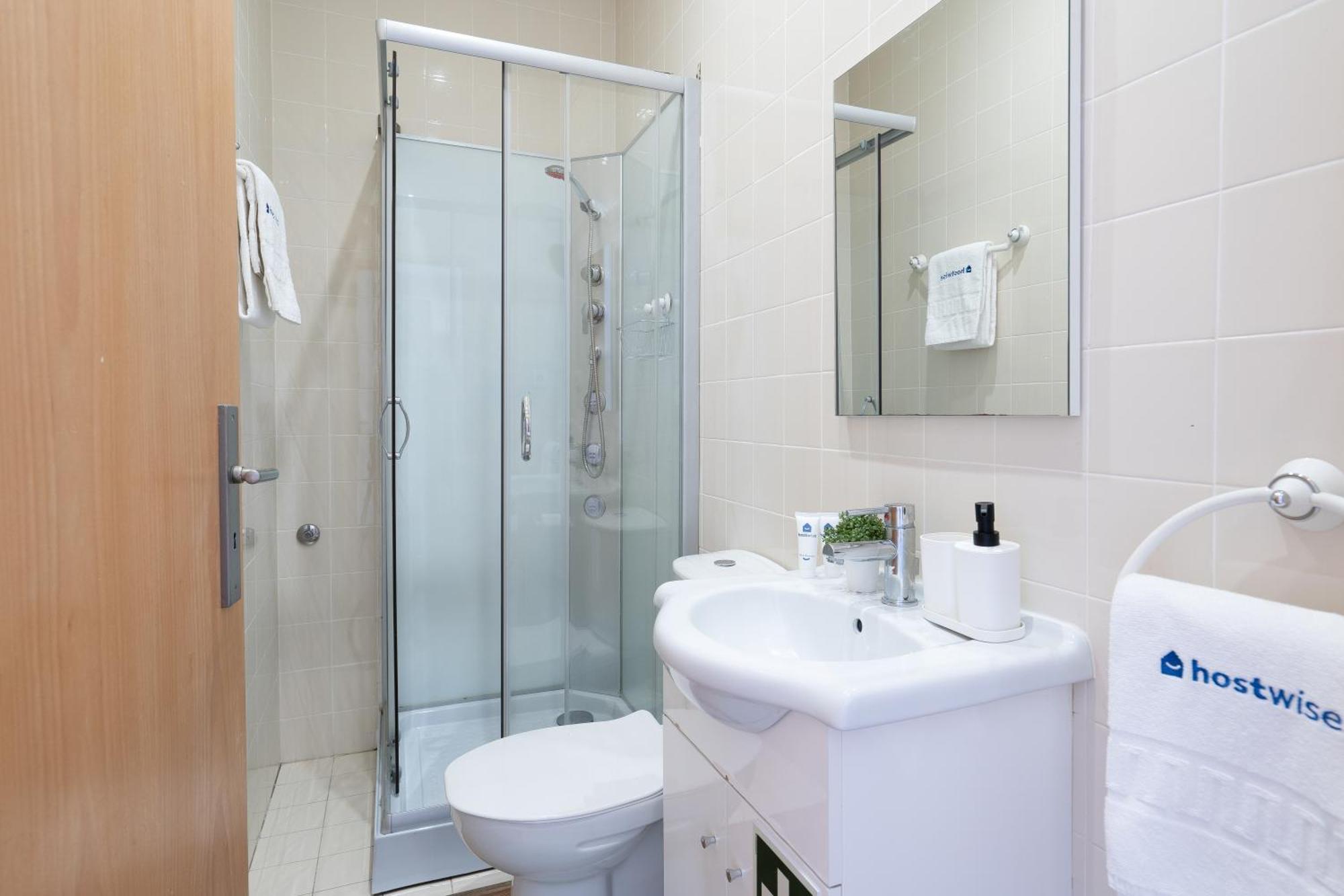 Apartment Host Wise - Colorful Fresh Flats - Batalha *