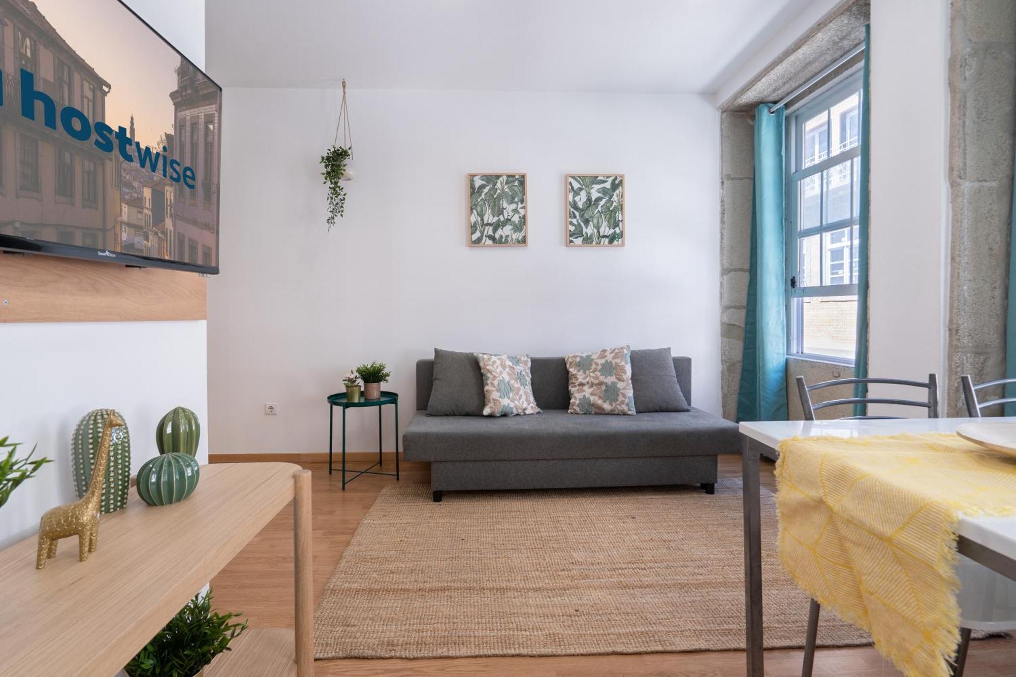 Apartment Host Wise - Colorful Fresh Flats - Batalha *