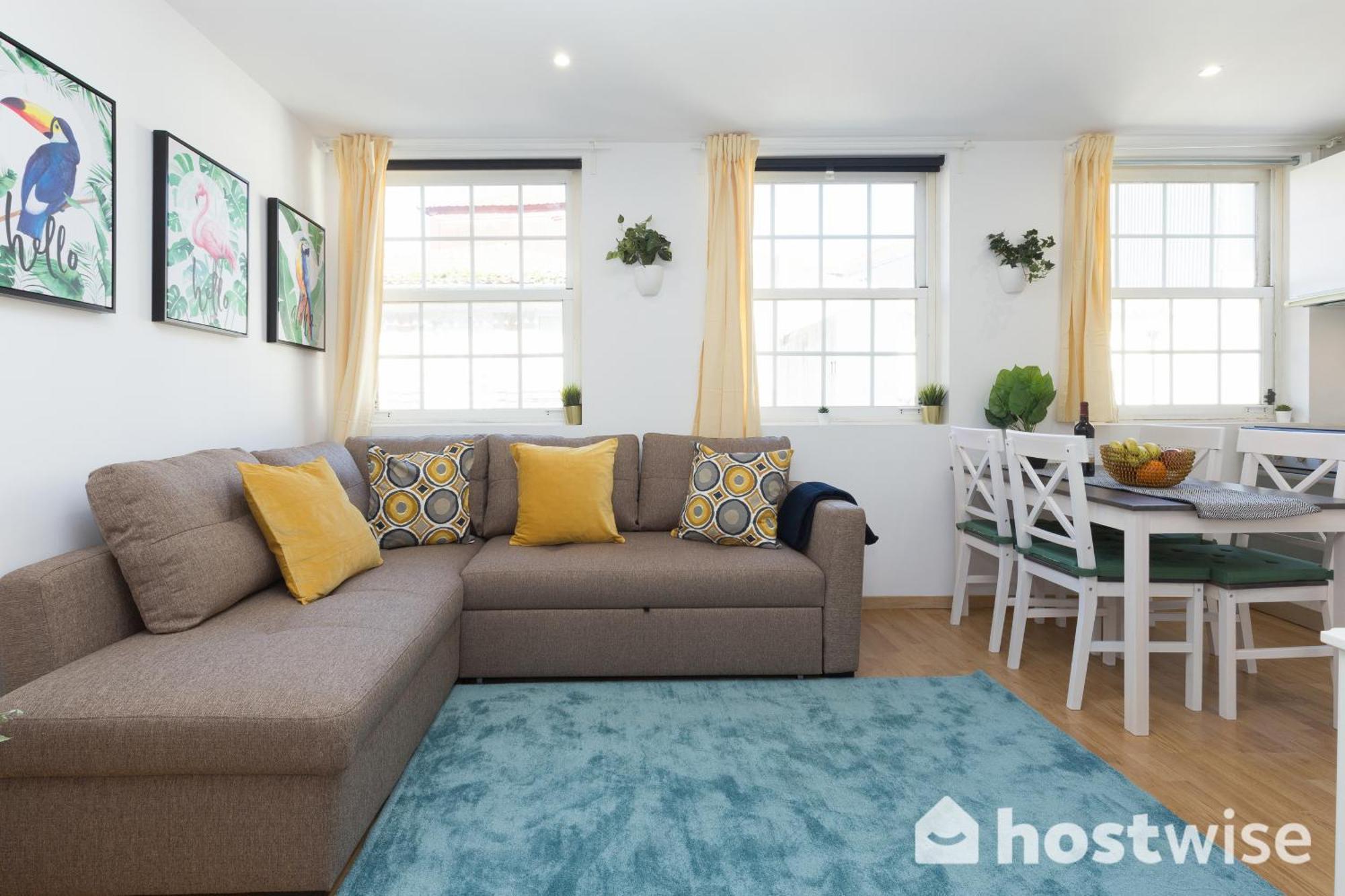 Host Wise - Colorful Fresh Flats - Batalha