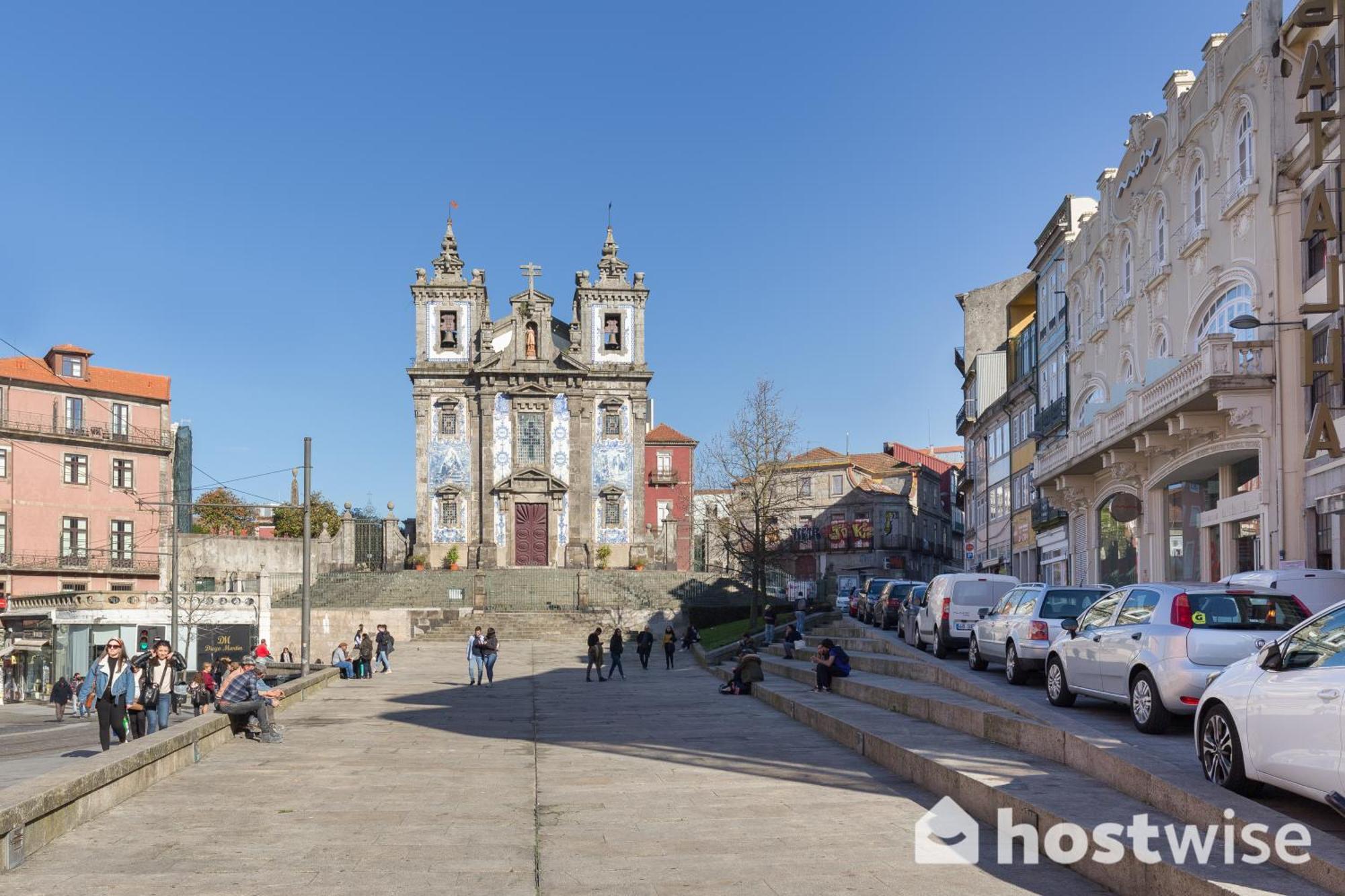 Host Wise - Colorful Fresh Flats - Batalha