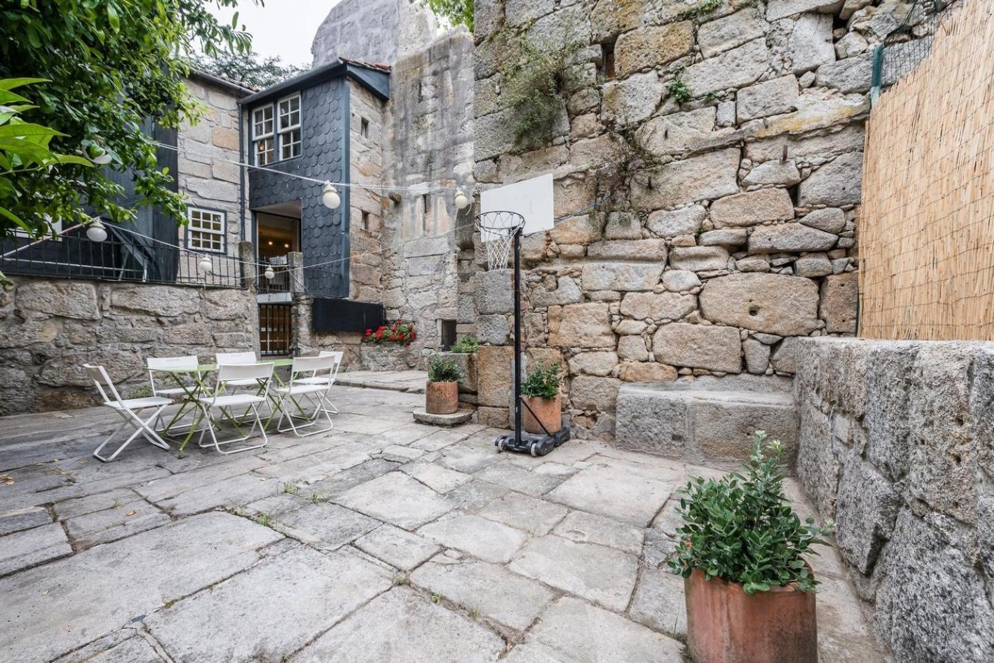 Gasthuis Guestready - Guindais Well House *