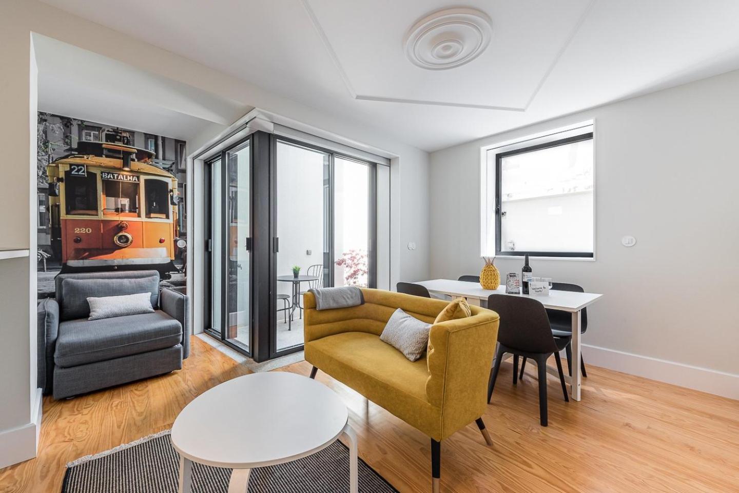 Guestready - Bonjardim Building *