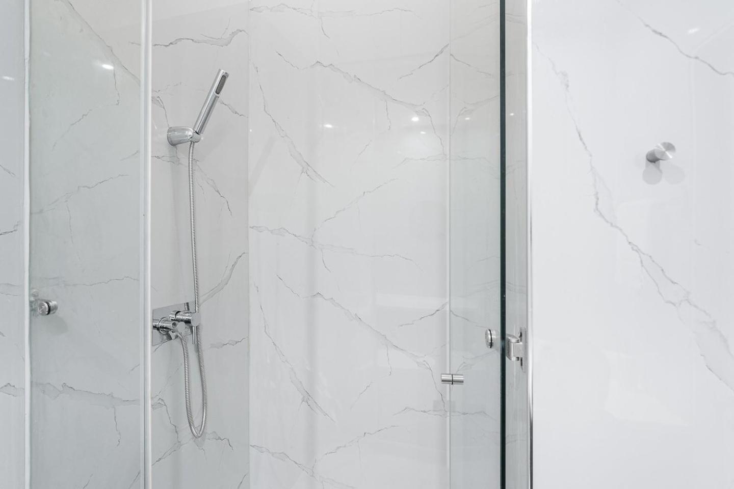 Guestready - A Modern Haven In The City Apartment *