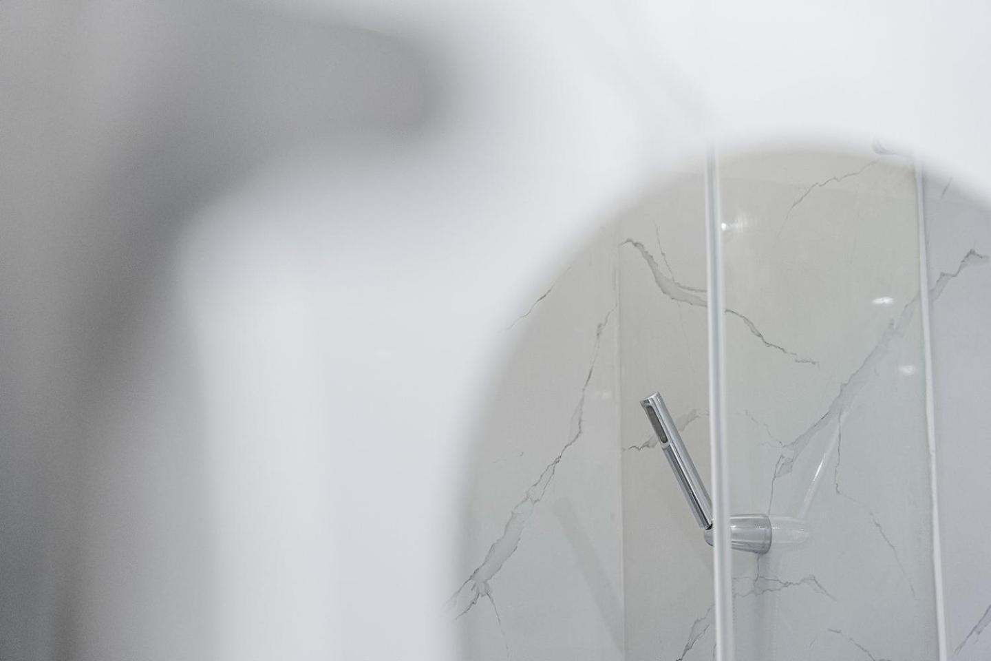 Guestready - A Modern Haven In The City *