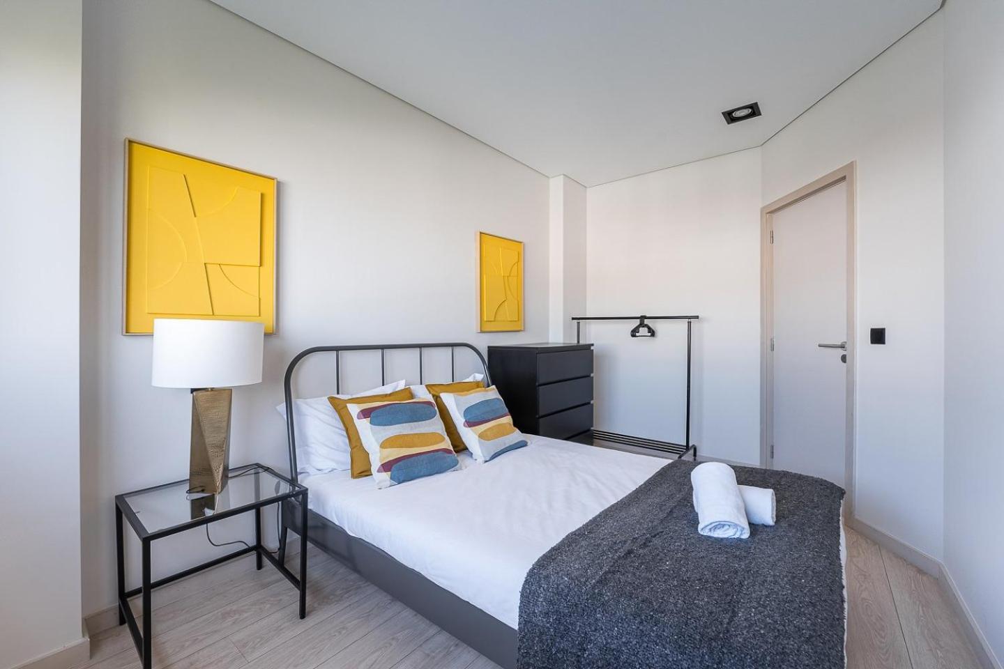 Guestready - Quental Wallpaper Near Marques Square Apartamento Porto