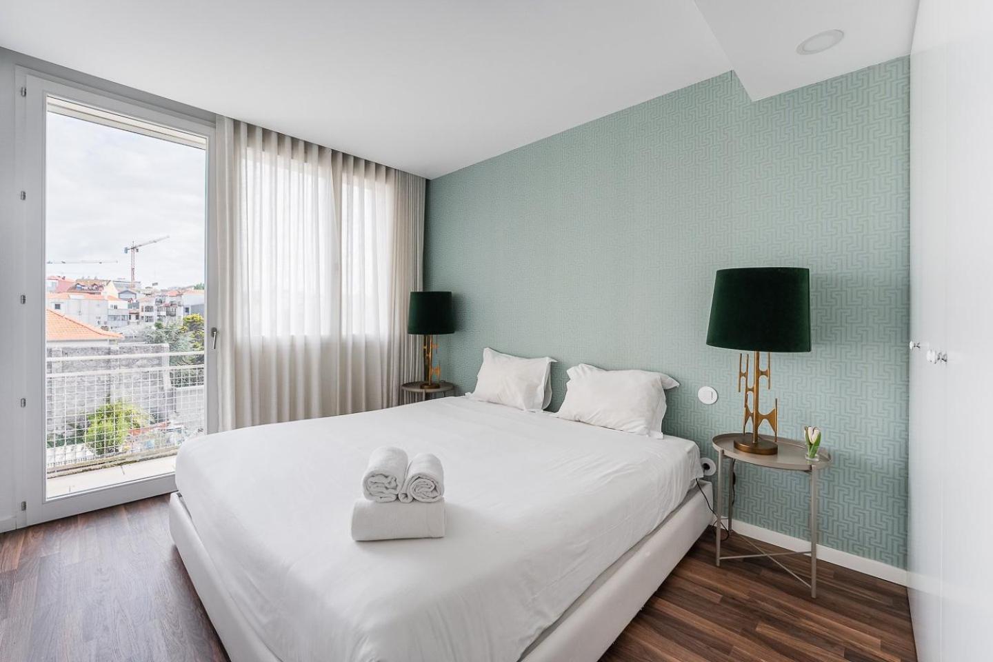Guestready - Experience Near Aliados Porto