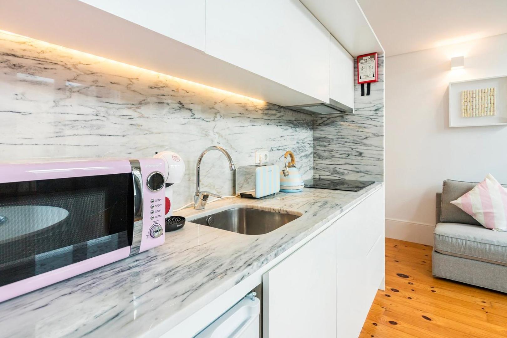 Guestready - Stylish Haven Near Cathedral Porto