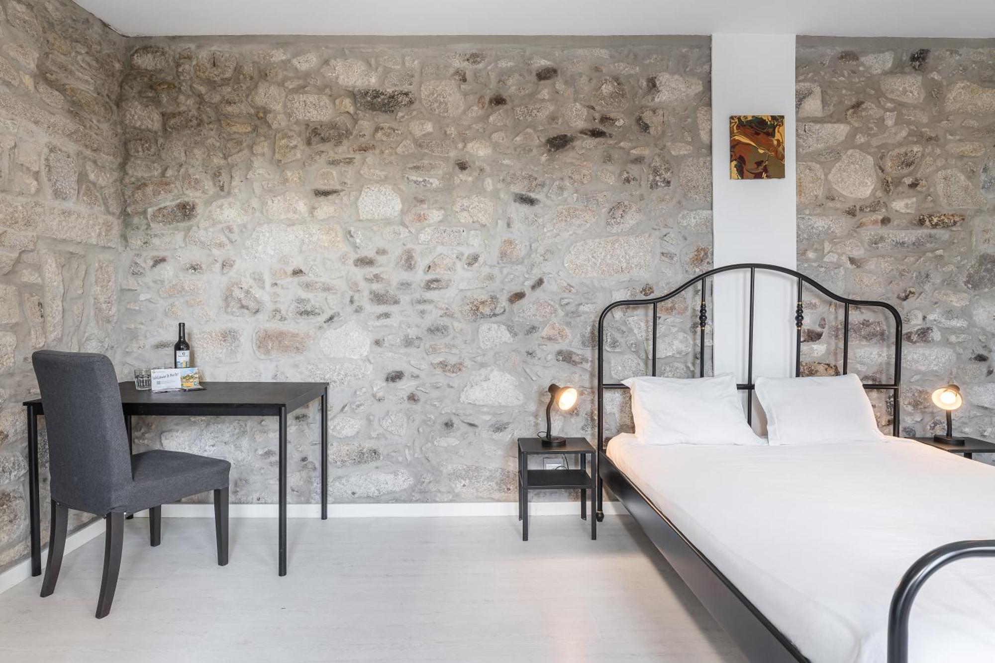 Guest H4u - Sao Vitor River View Apartment