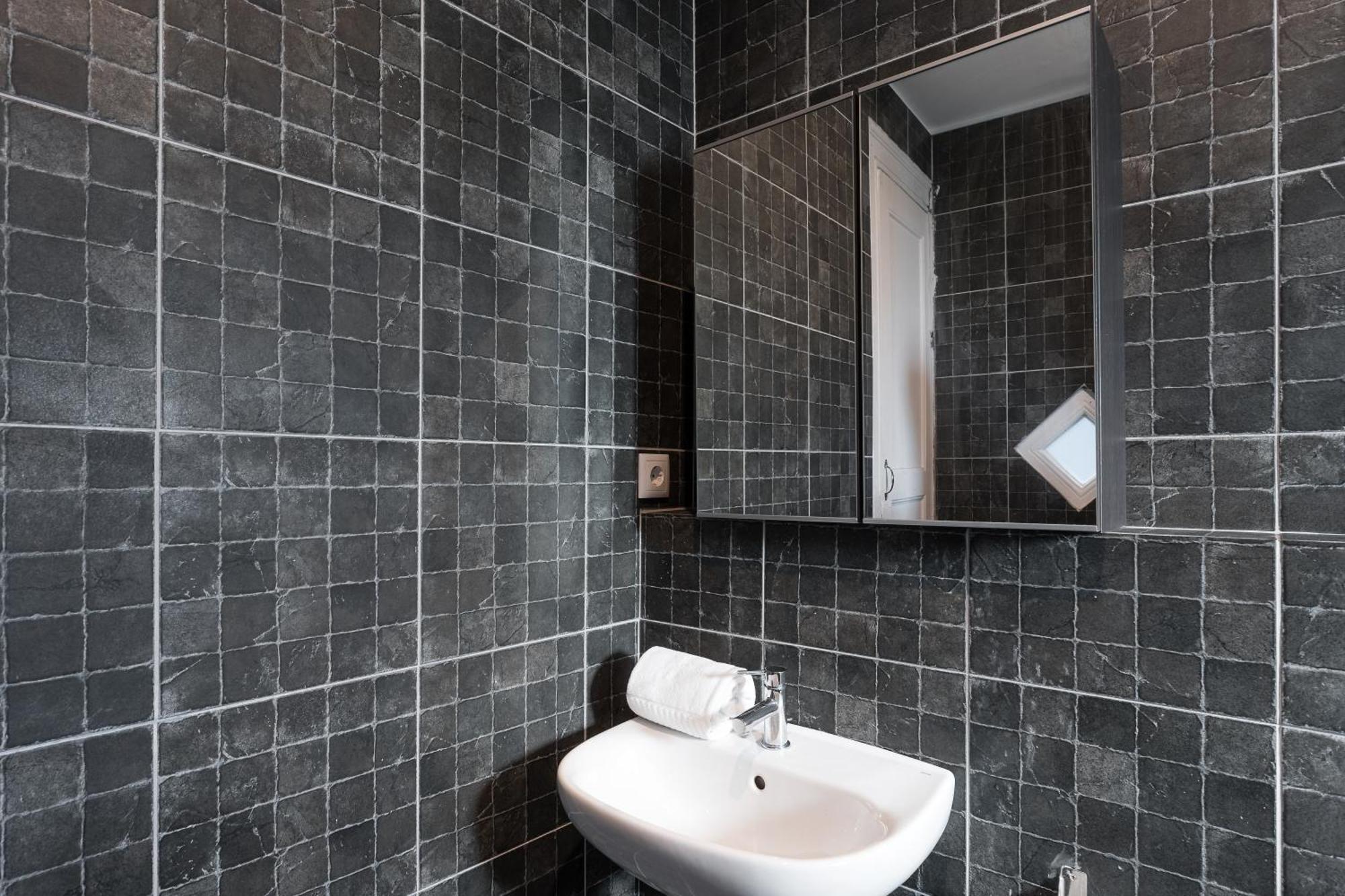 Guest H4u - Sao Vitor River View * Porto