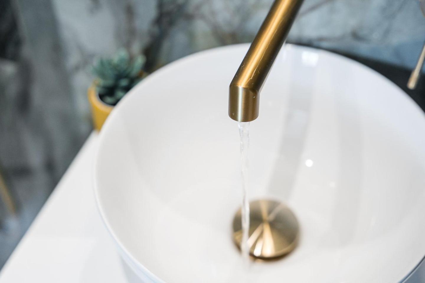 Guestready - Relaxing Moment In A Vibrant Apartment