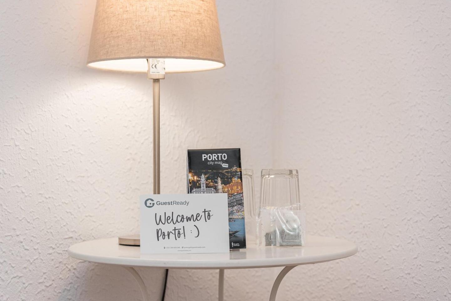 Centenary Cosy - 7 *