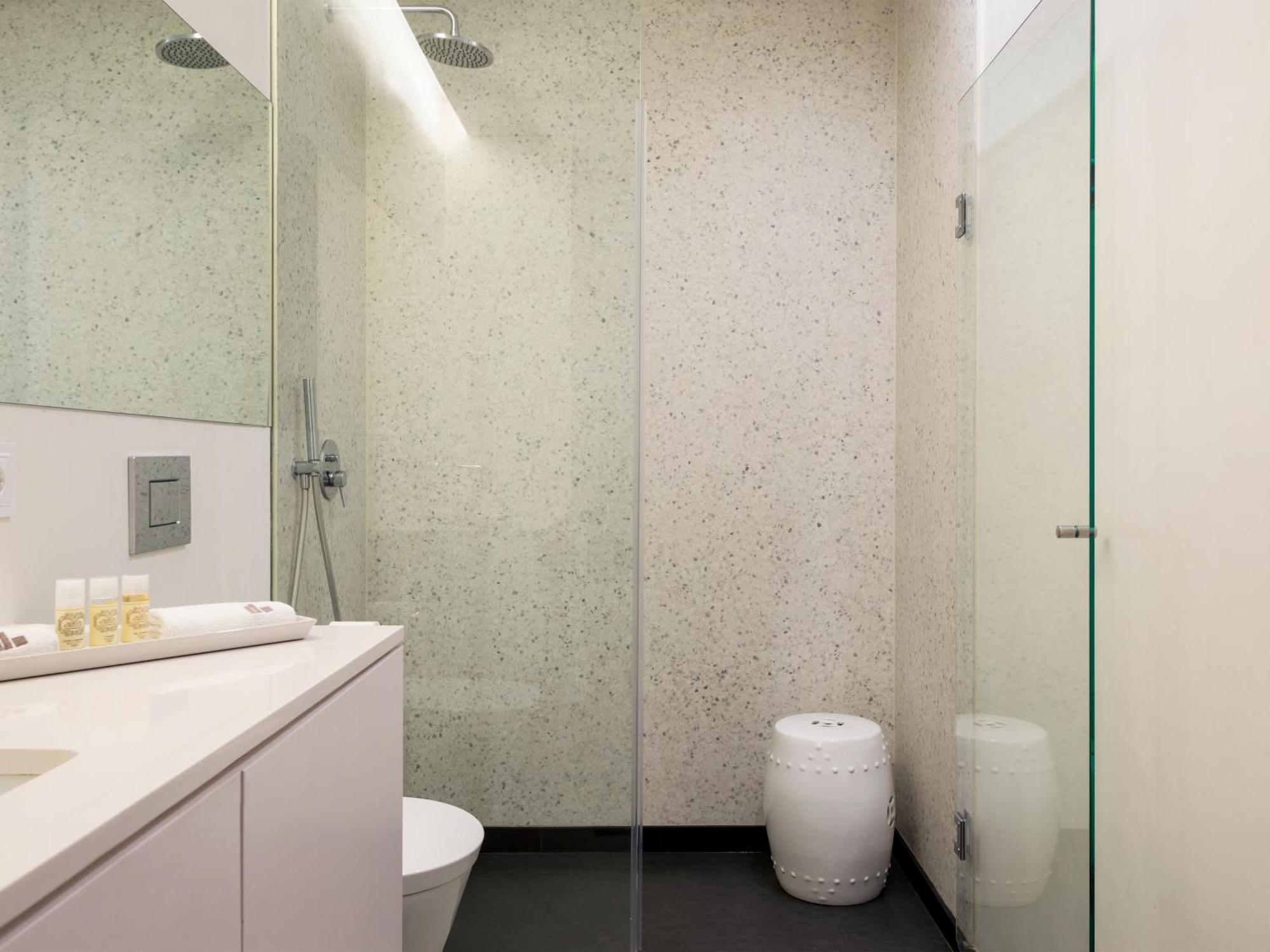 Domum Apartment *