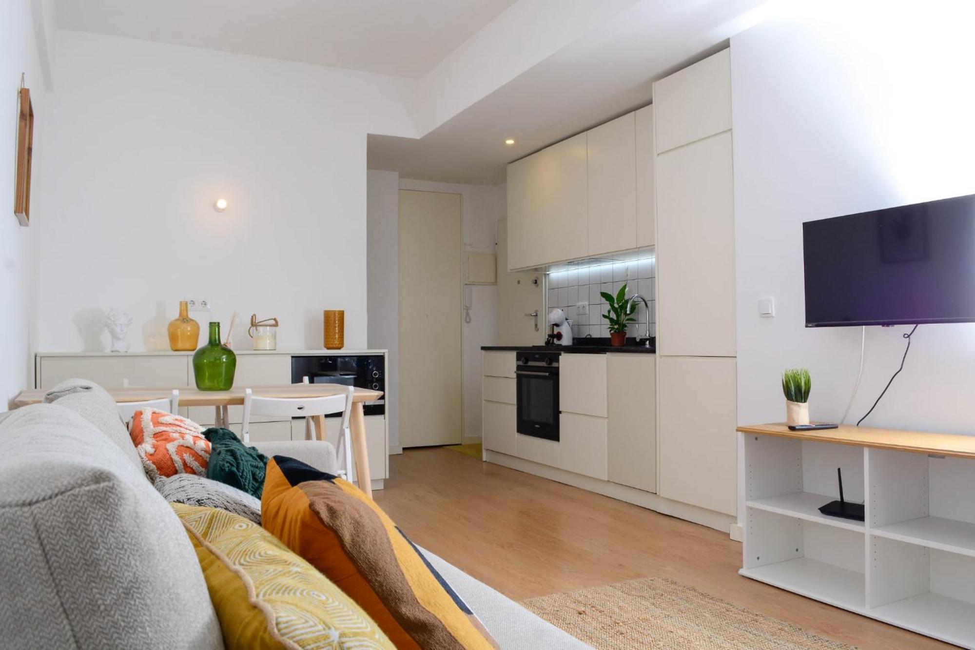 Apartment Travel And Live