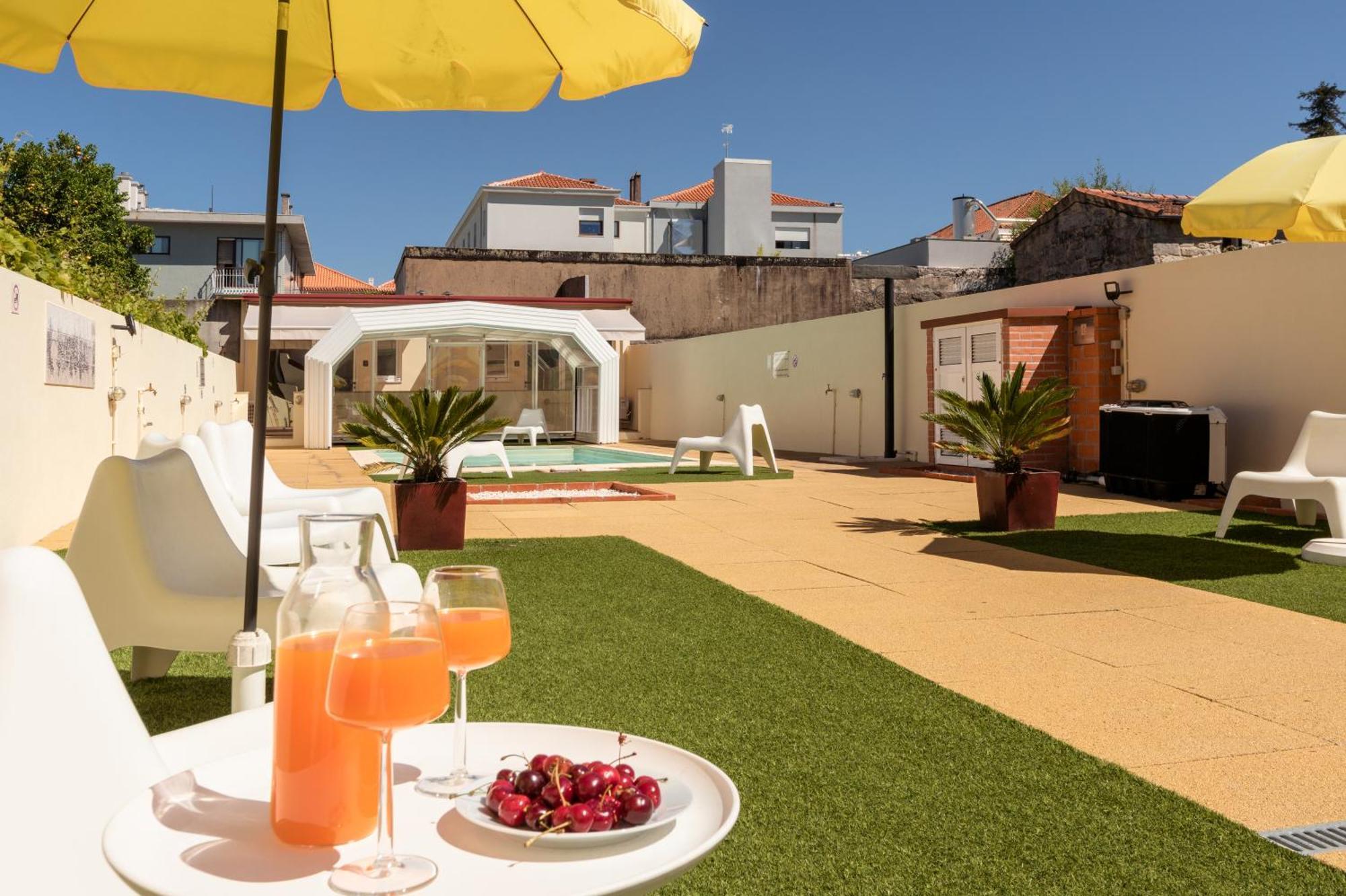 733 Costa Cabral Metro Apartment