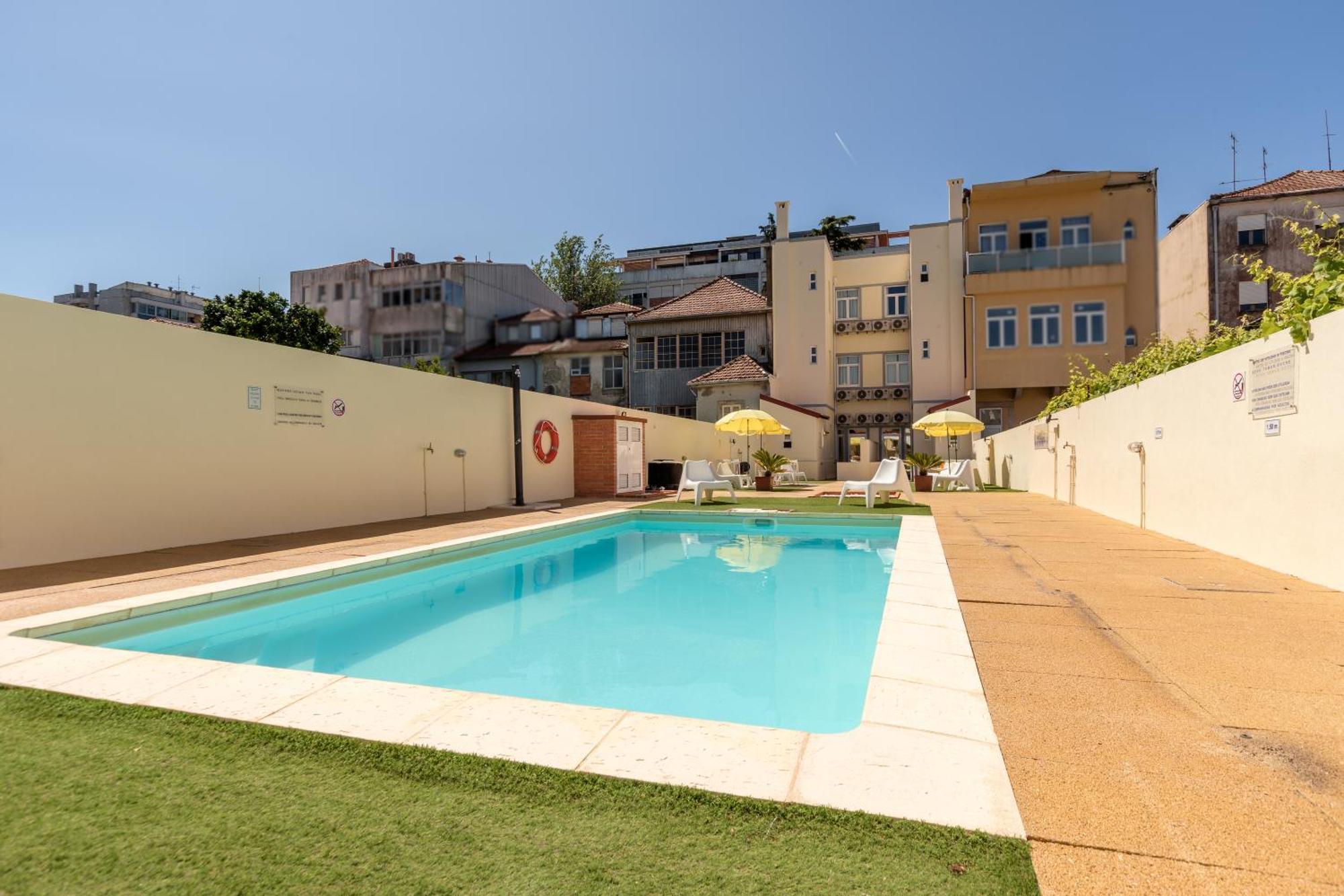 Apartment 733 Costa Cabral Metro *