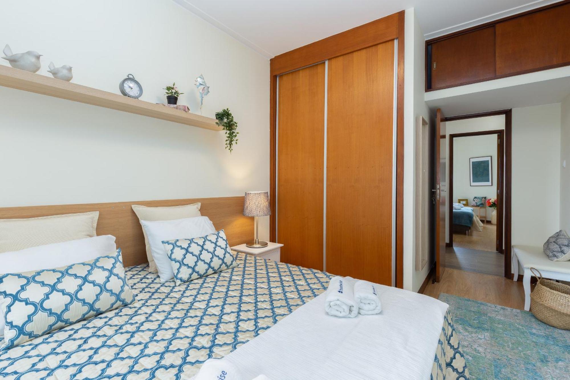 Host Wise Apartment Porto