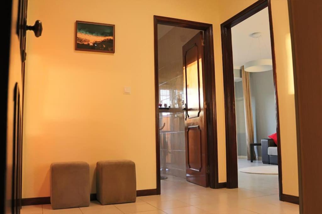 Apartamento сomfortable And Free Garage Parking