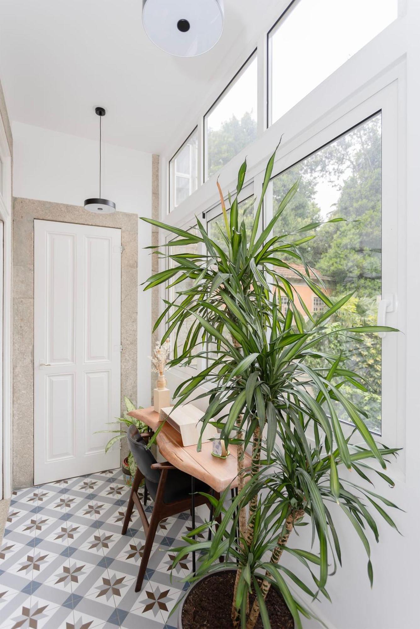 Liiiving In - Downtown Secret Terrace Apartment Porto