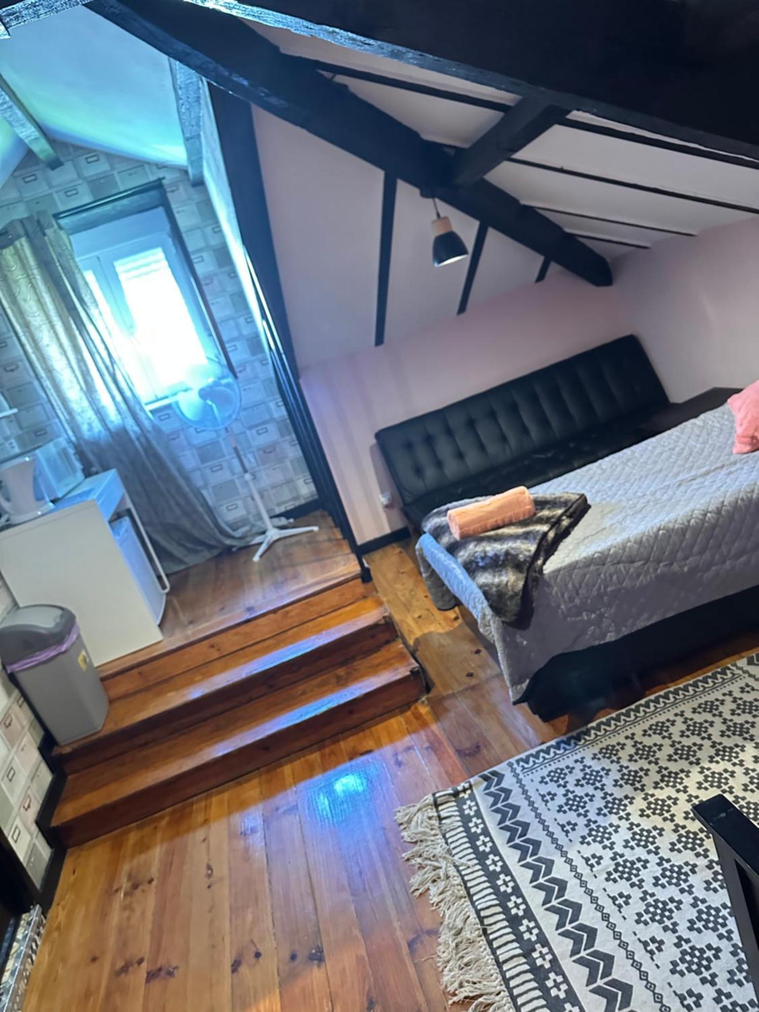 Al Pitoes Guest house