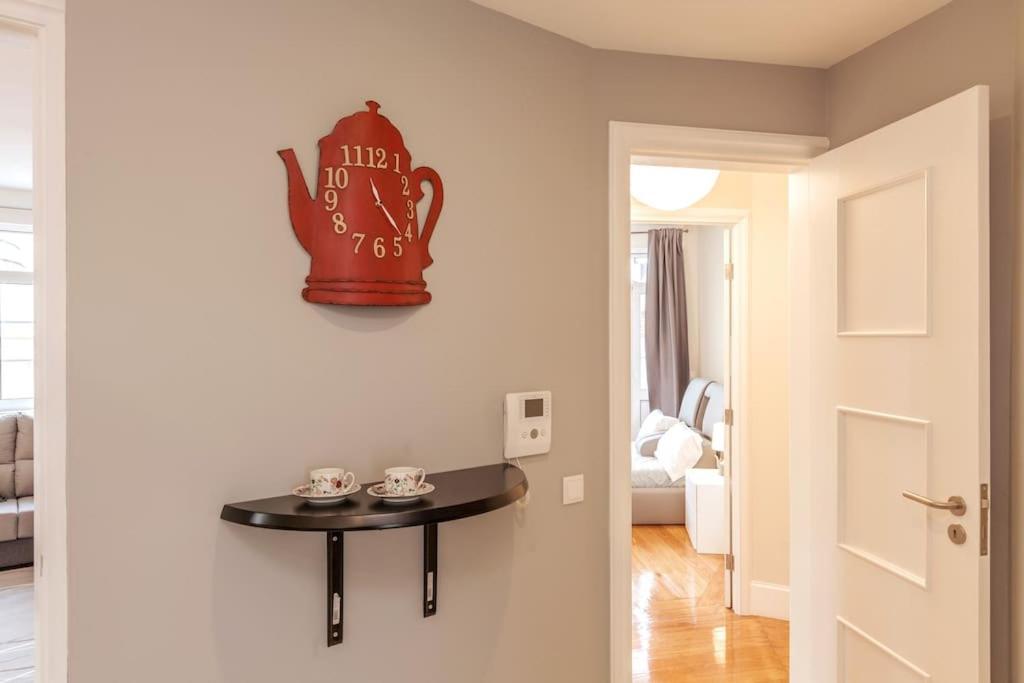 Large And Charming Apt Downtown 3bedrooms Apartamento *
