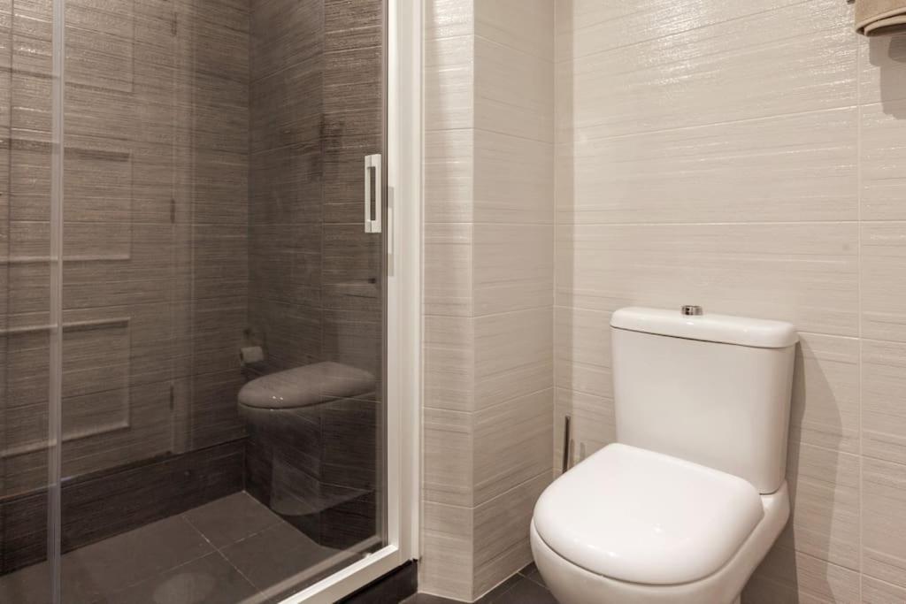 Apartamento Large And Charming Apt Downtown 3bedrooms *