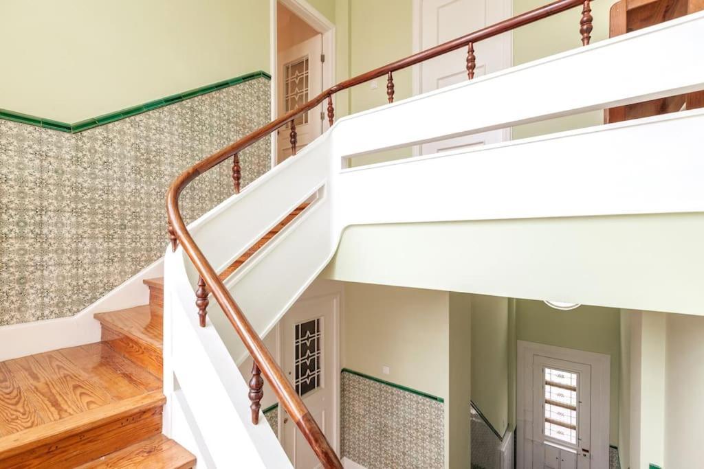 Apartamento Large And Charming Apt Downtown 3bedrooms