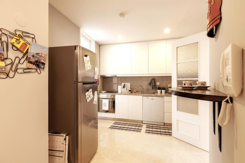 Large And Charming Apt Downtown 3bedrooms Porto
