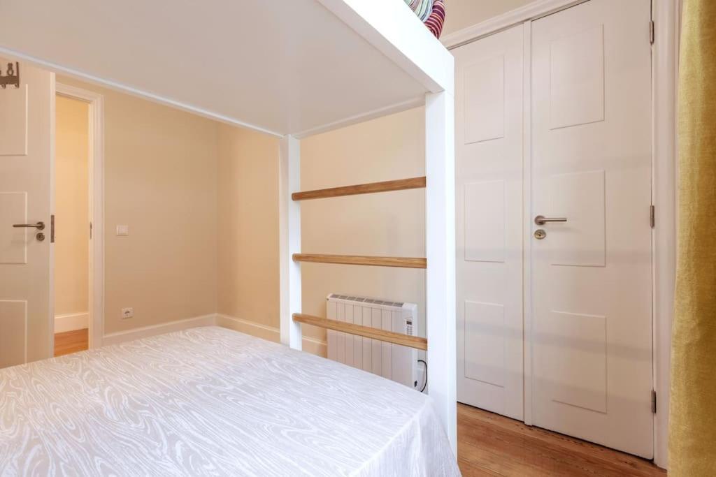 Large And Charming Apt Downtown 3bedrooms * Porto