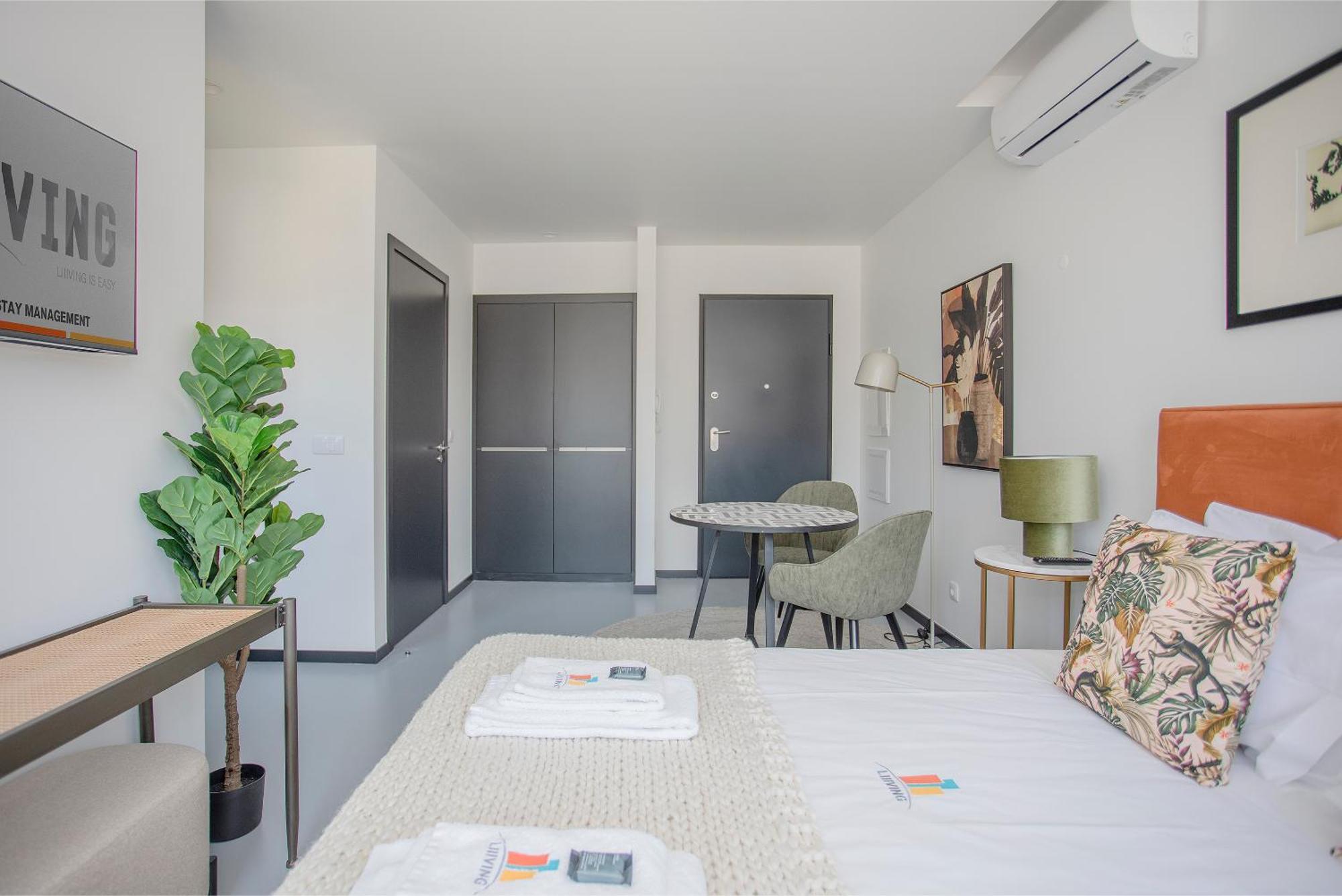 Liiiving In - Design