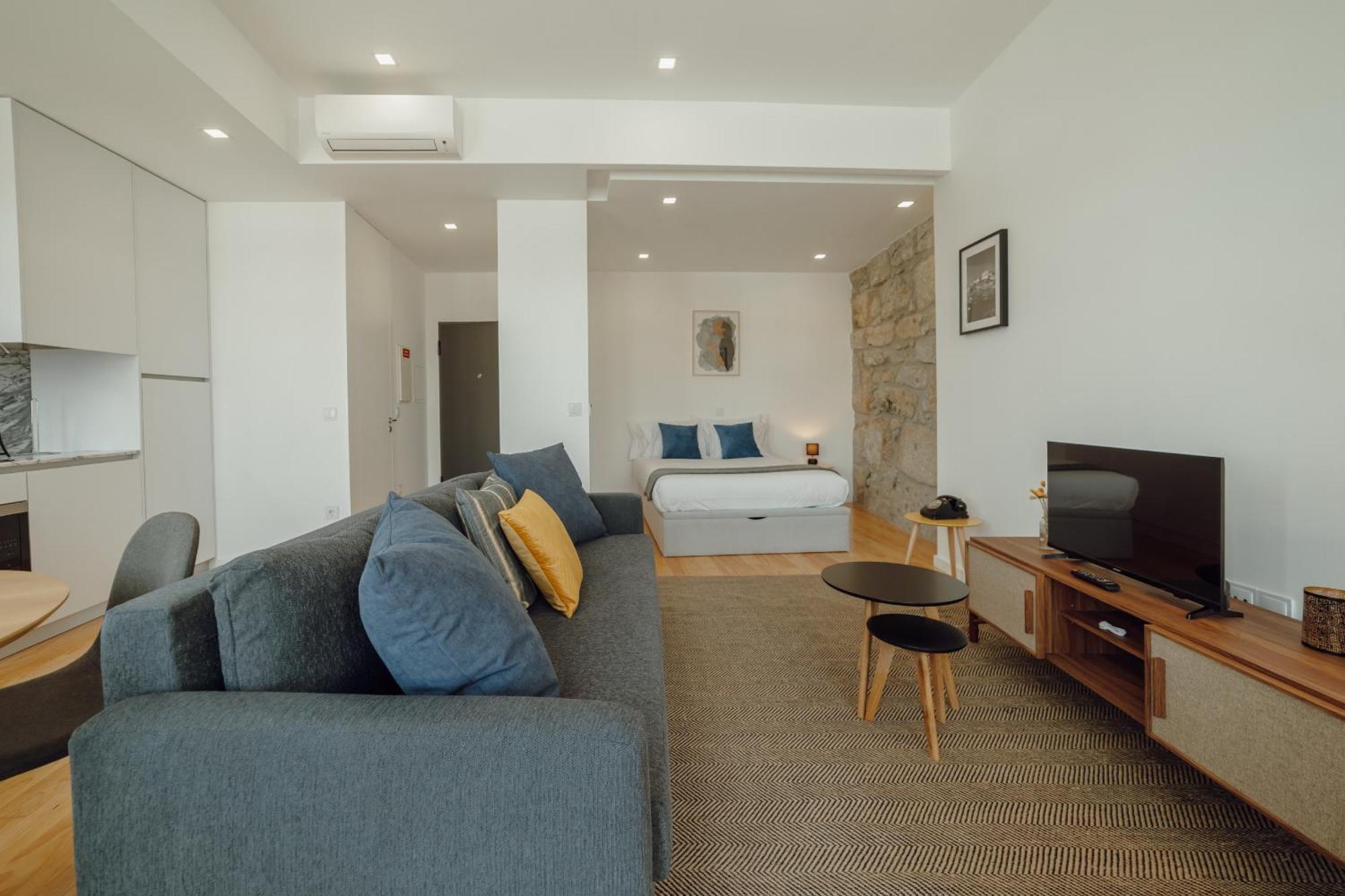 Courtyard Design By Vacationy Porto