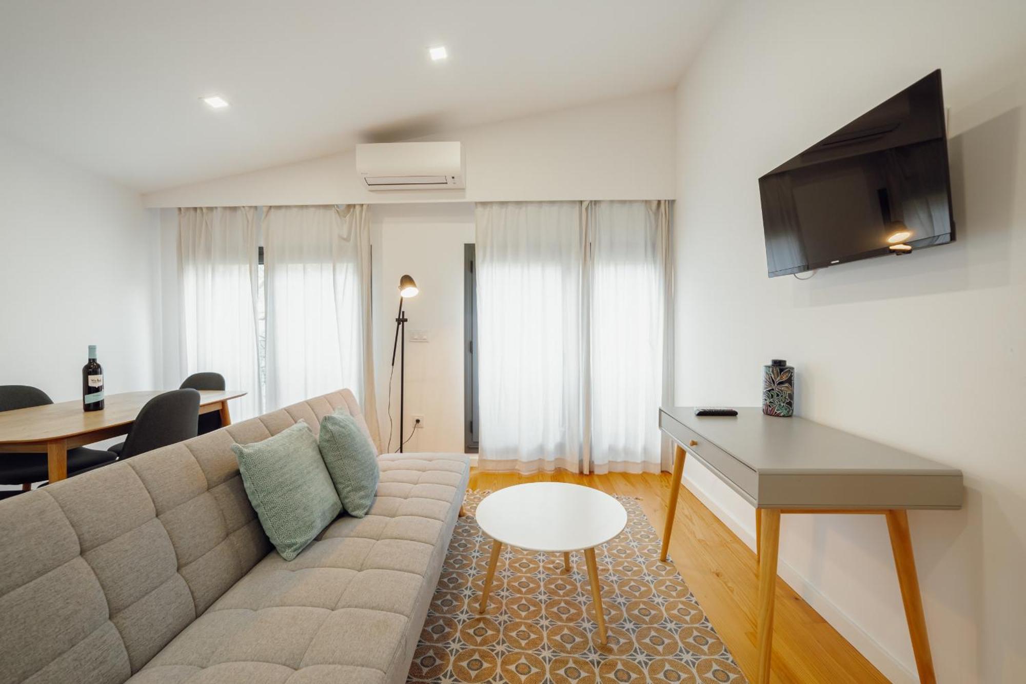 Courtyard Design By Vacationy Apartamento Porto