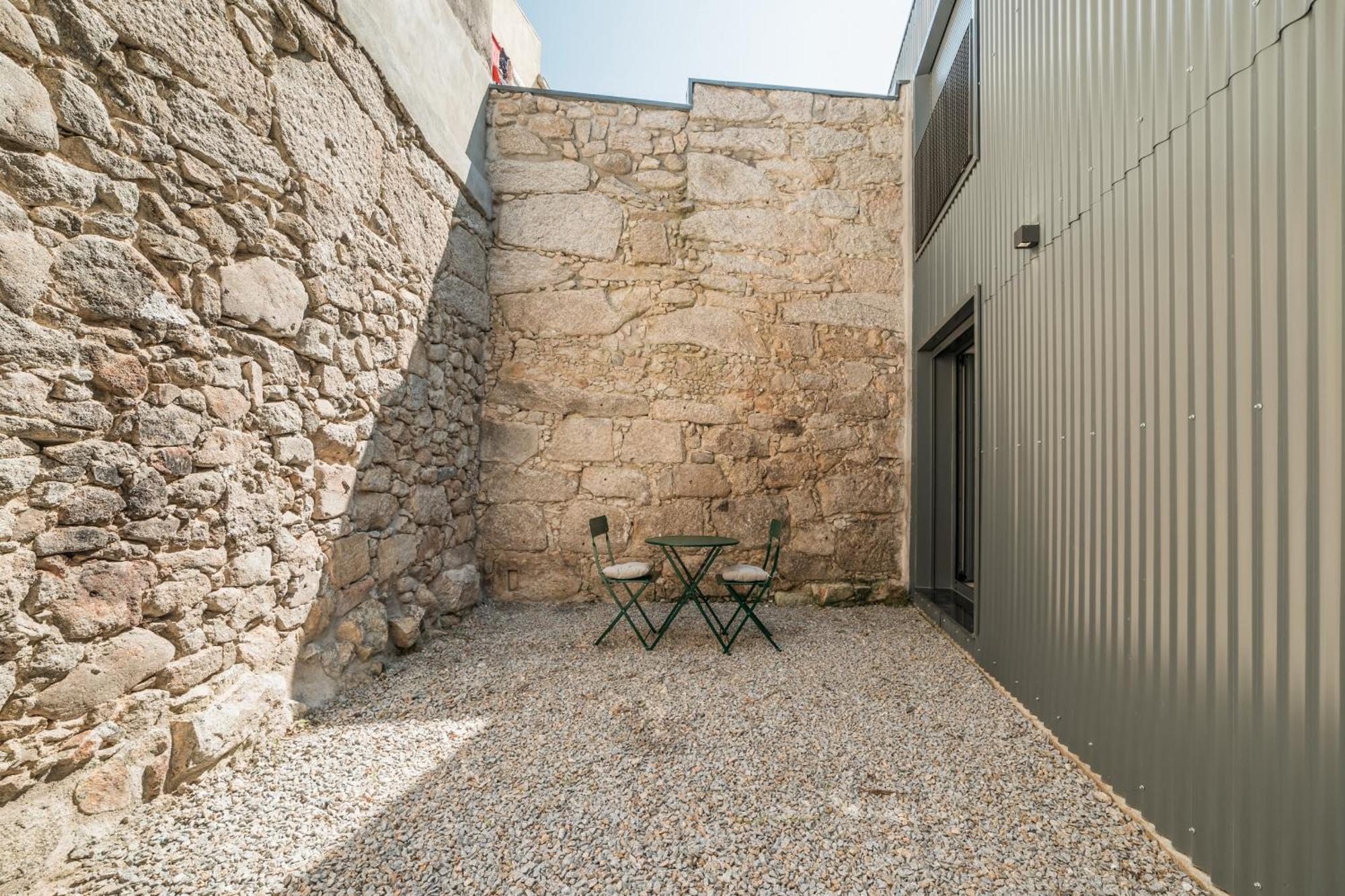 Courtyard Design By Vacationy Porto