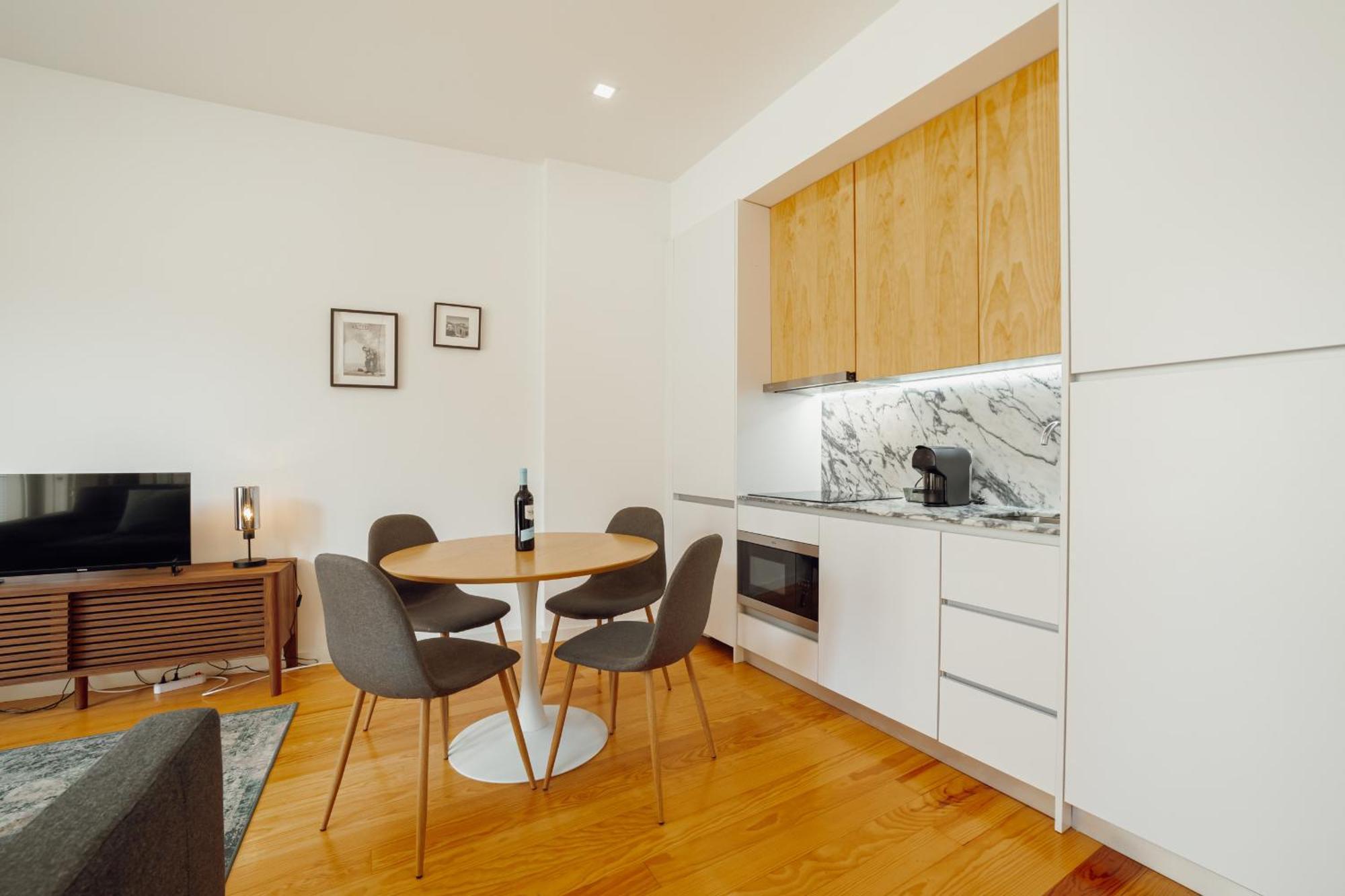 Courtyard Design By Vacationy Apartamento Porto
