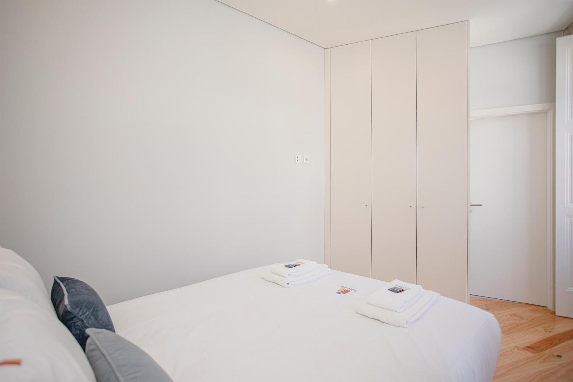 Apartment Liiiving In - Aliados Stone