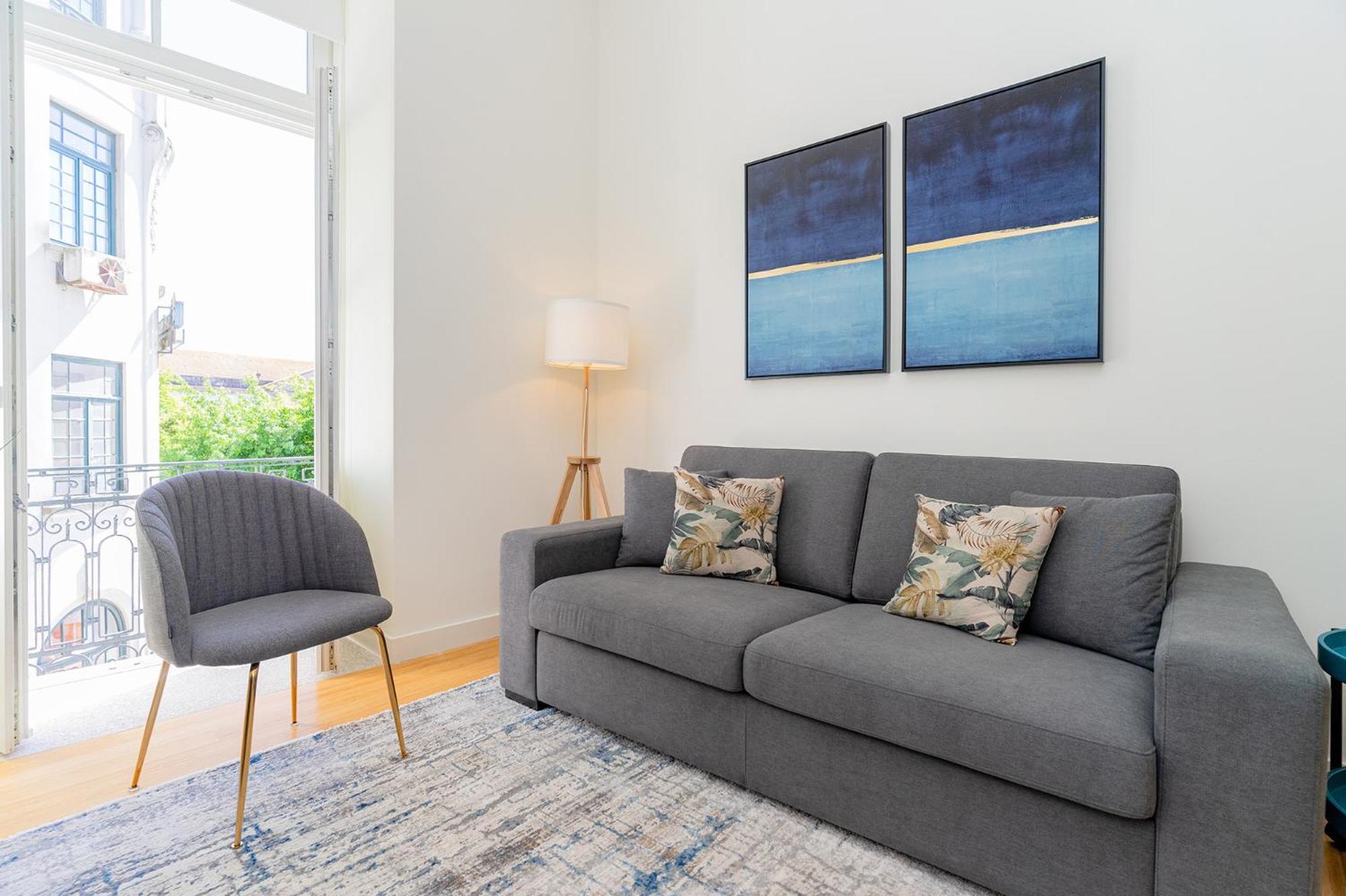 Apartment Charming • *