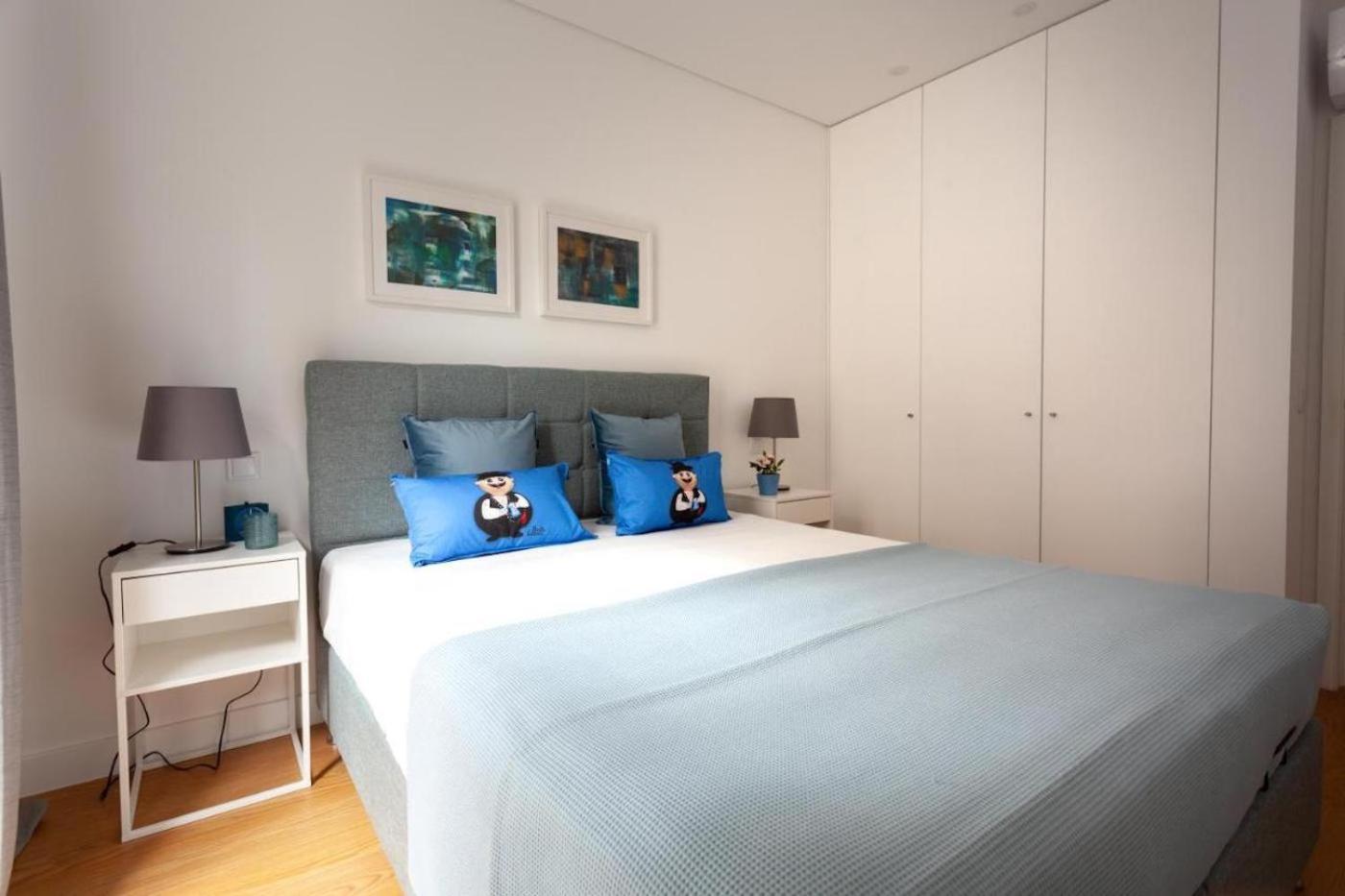 Stylish Almada Historic Apartment
