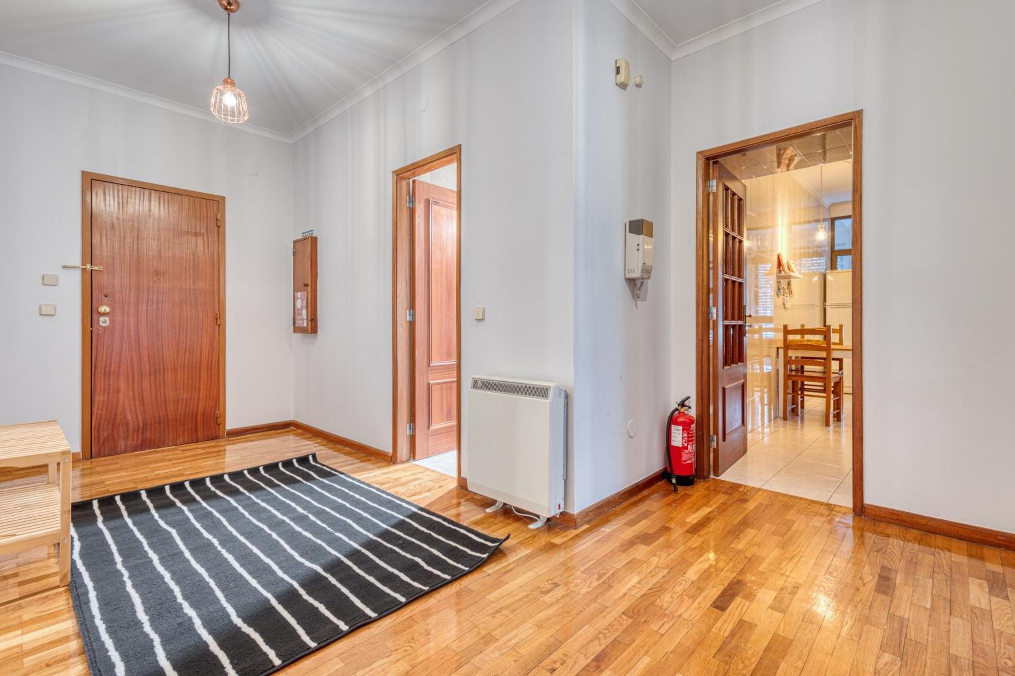 Guest Lobo Flat With Parking Apartment *