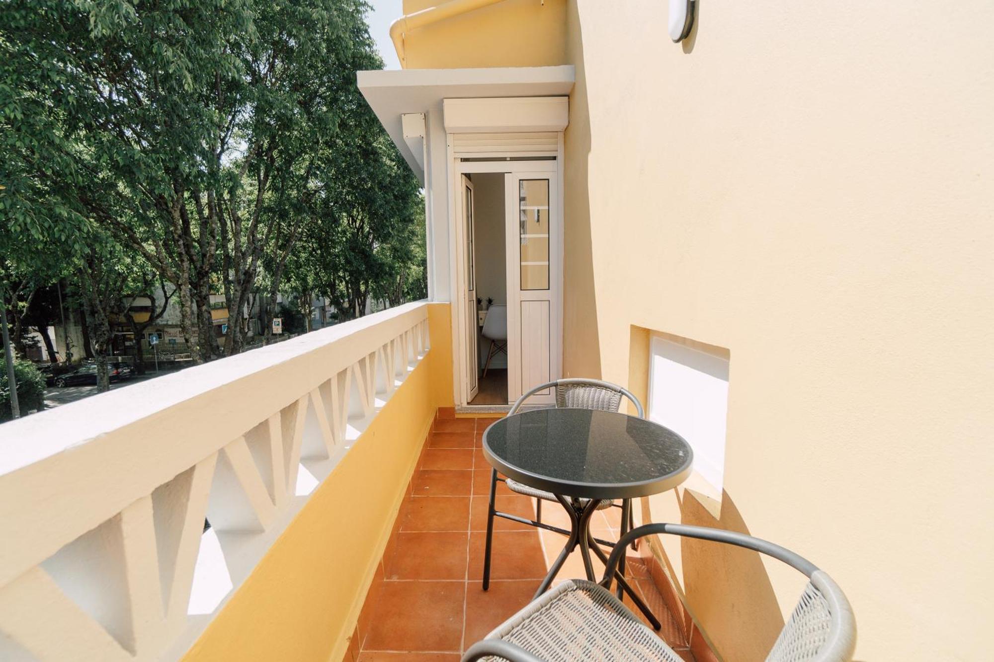 Yellow Porto