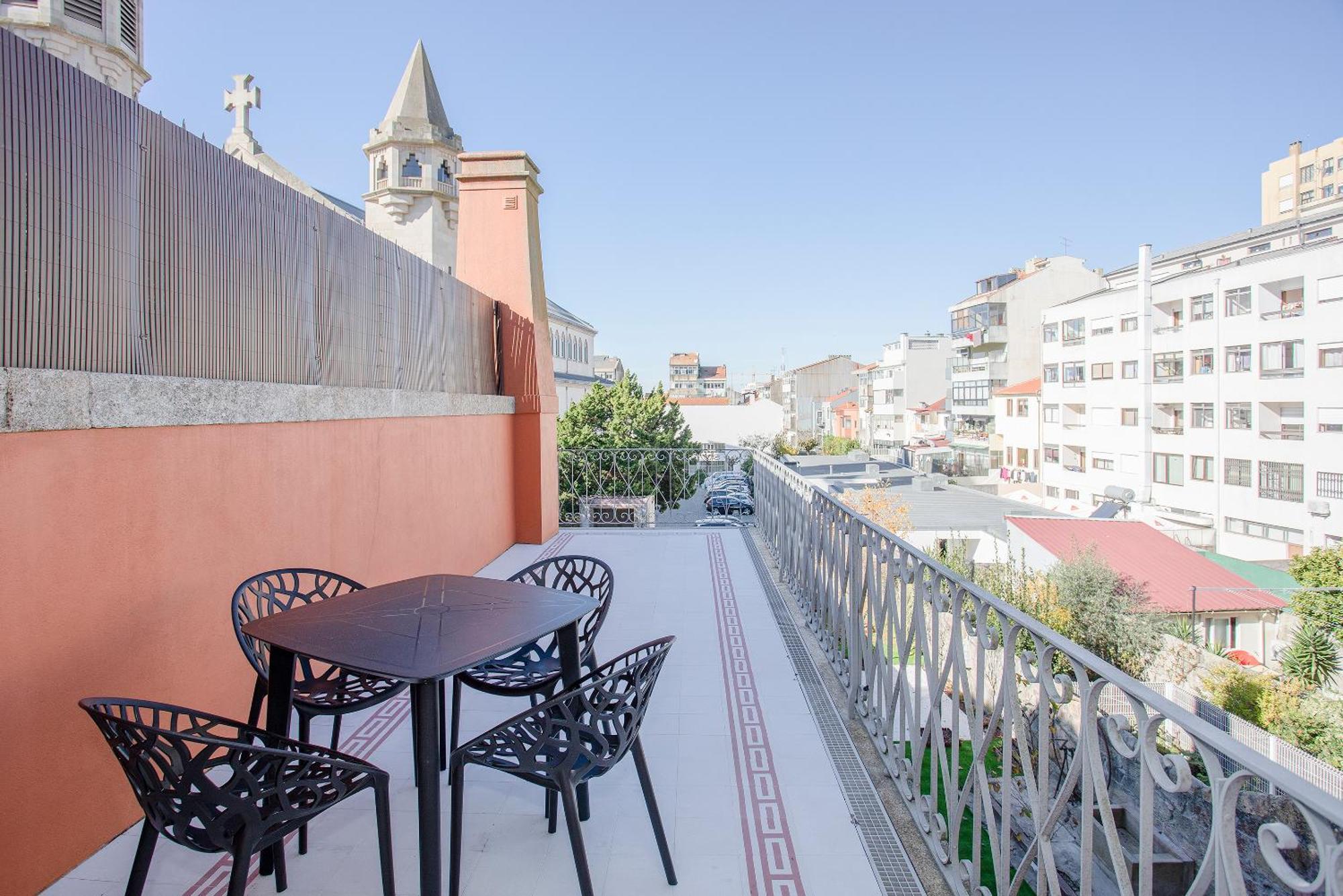 Liiiving In - Balcony Design