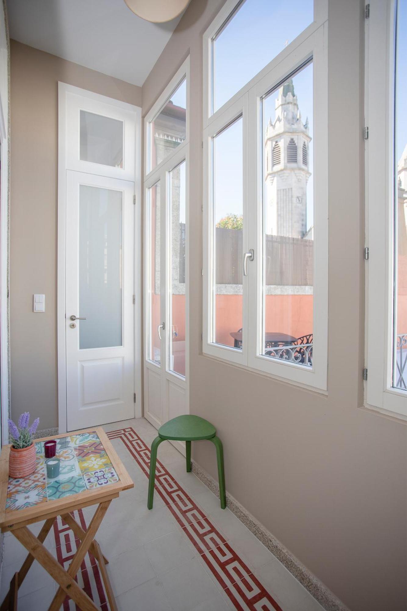 Apartment Liiiving In - Balcony Design