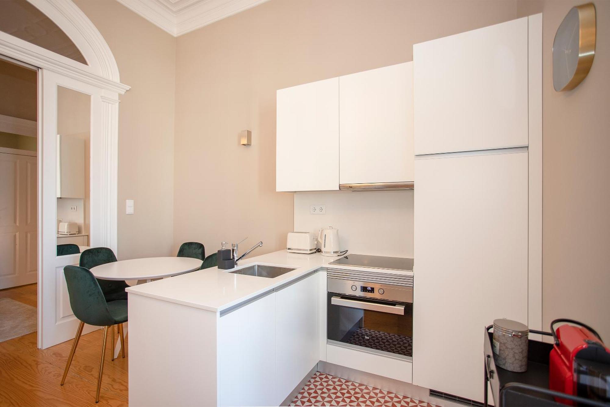 Liiiving In - Balcony Design Apartment