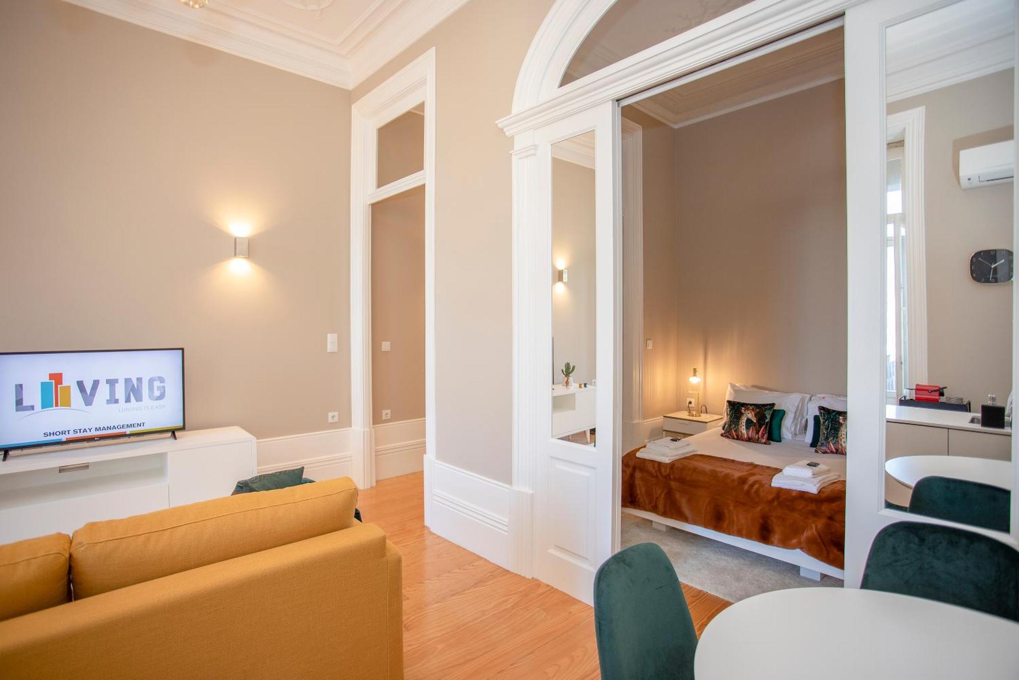 Apartment Liiiving In - Balcony Design *