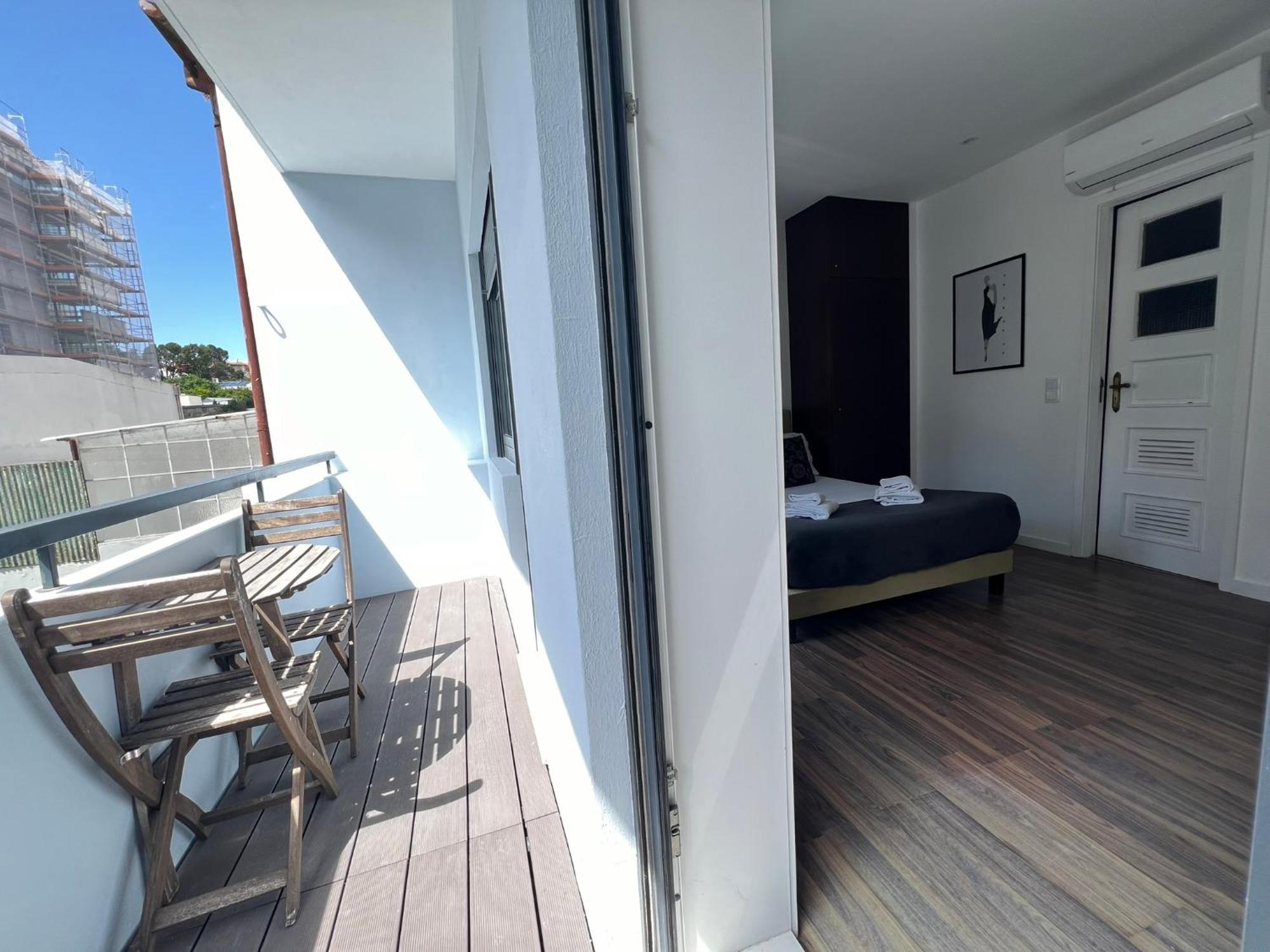 Apartment Almada & Porto