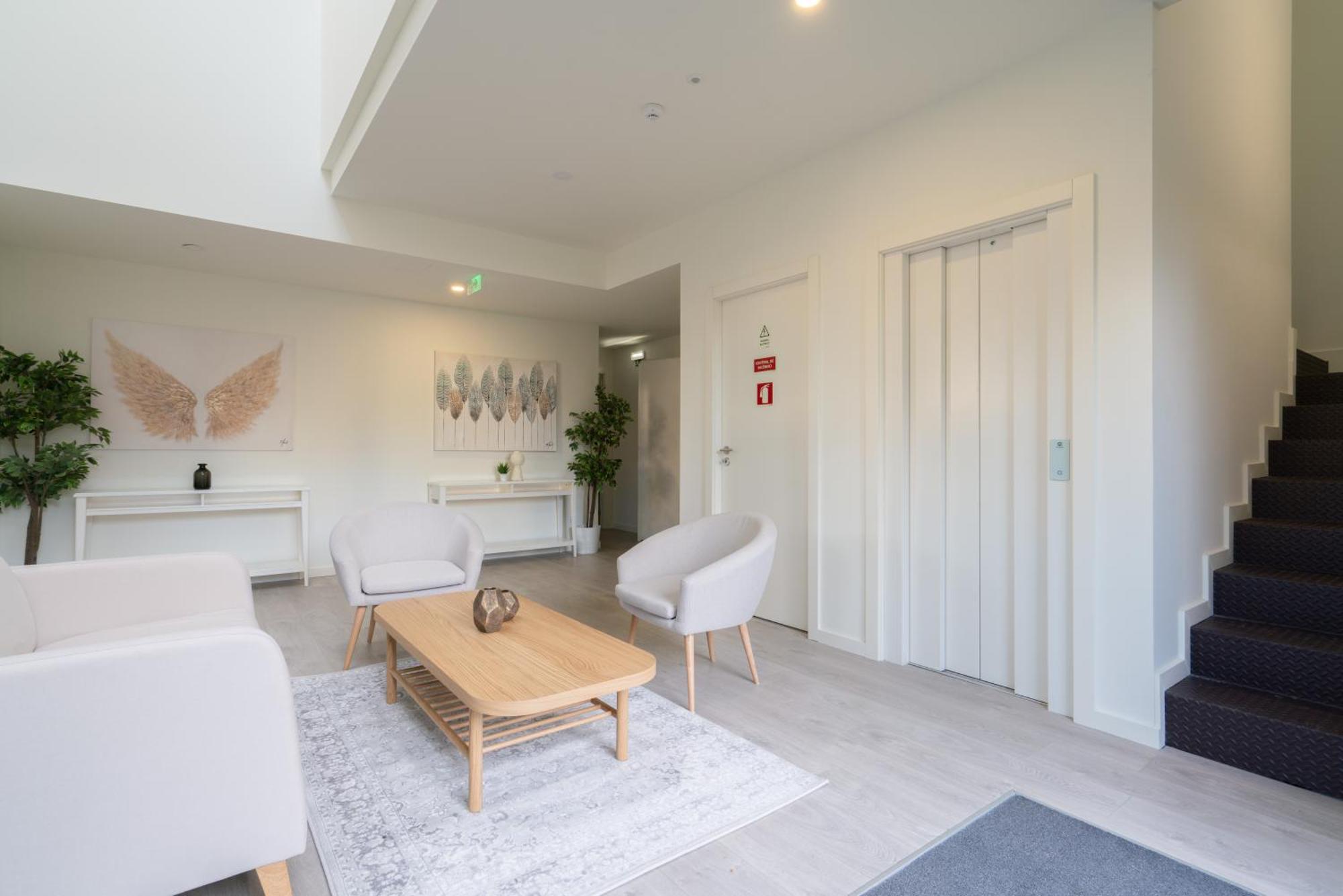 Host Wise - Private Flats - Terrace Porto