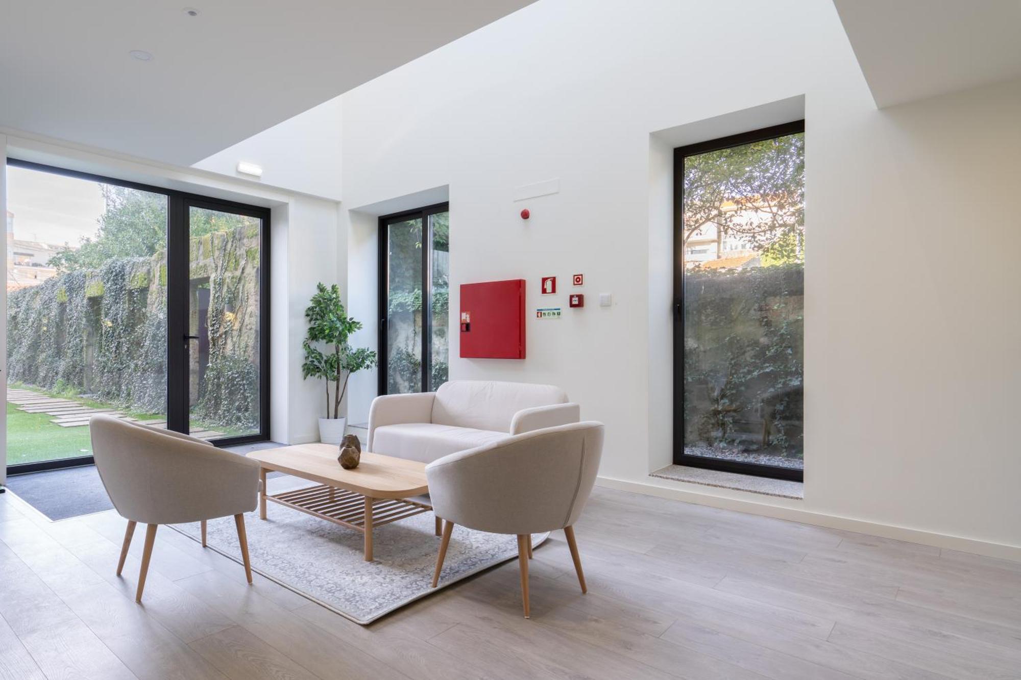 Host Wise - Private Flats - Terrace * Porto