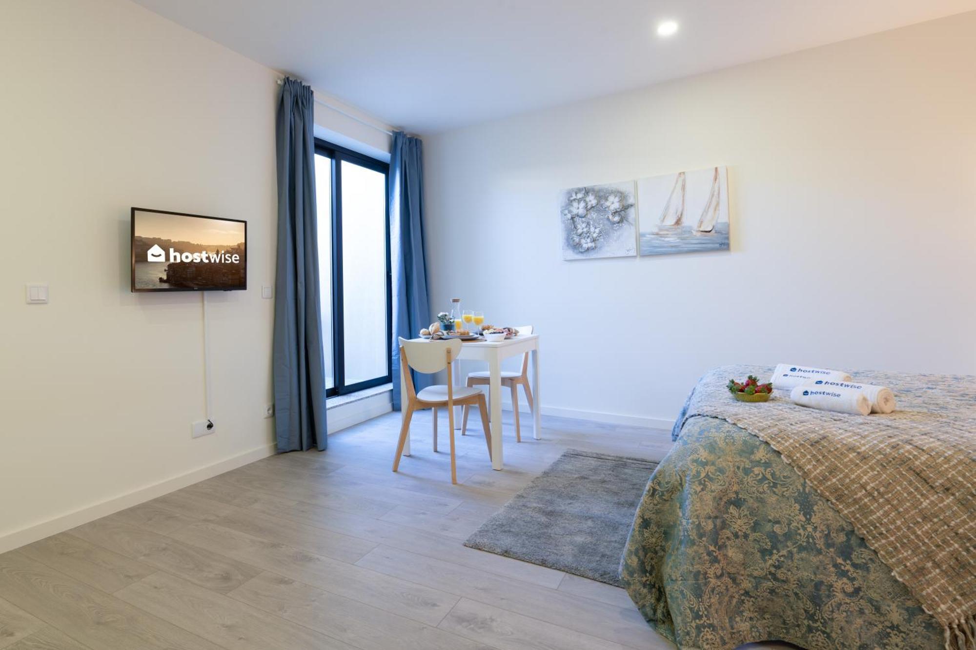Host Wise - Private Flats - Terrace Apartment Porto