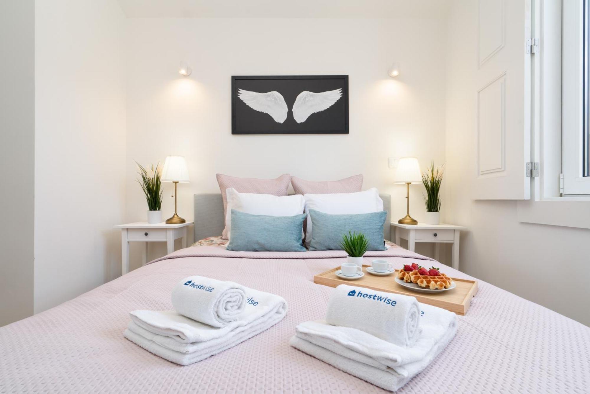 Host Wise - Modern Comfy Flat Apartment *