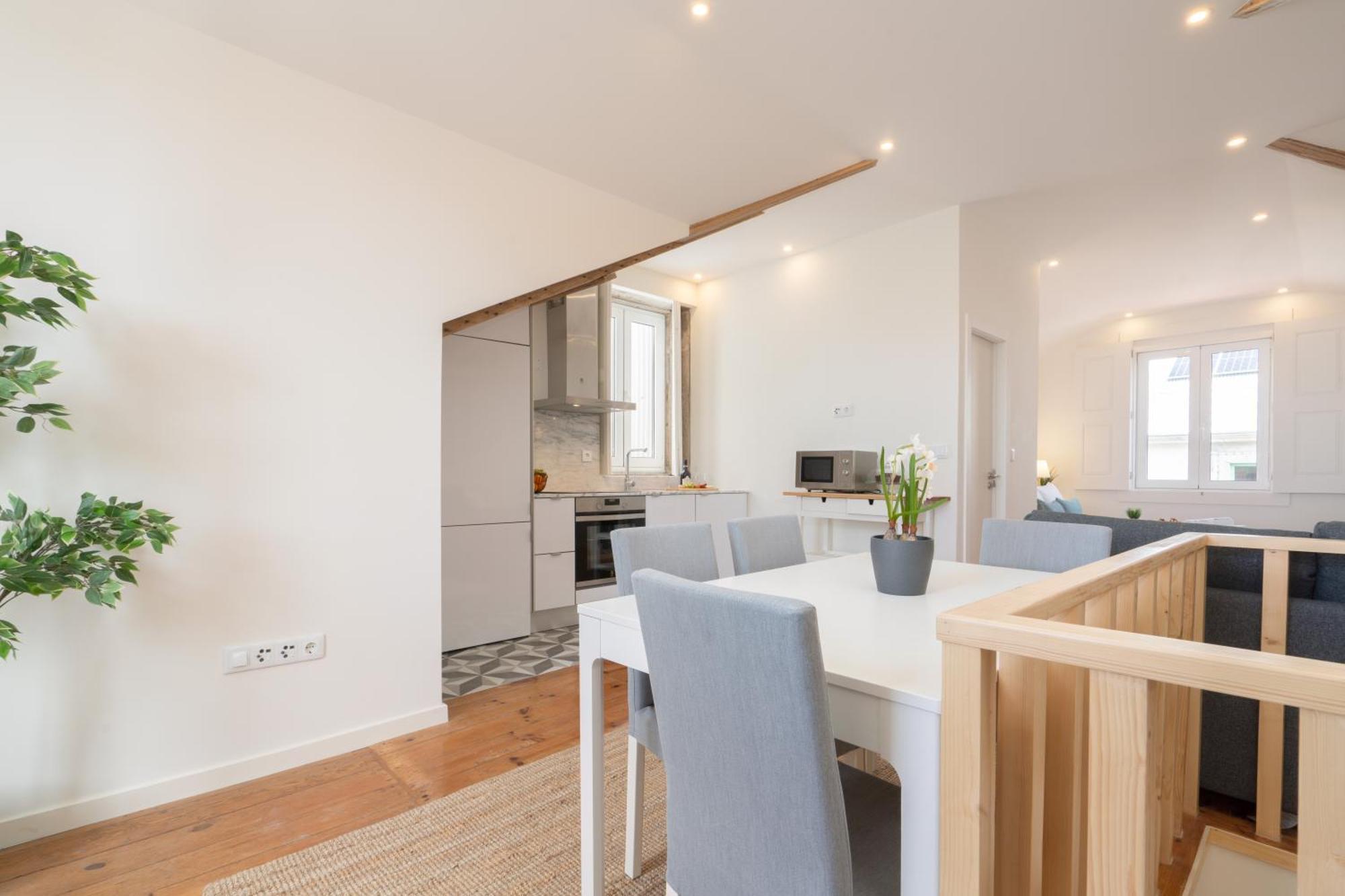 Host Wise - Modern Comfy Flat Apartment Porto