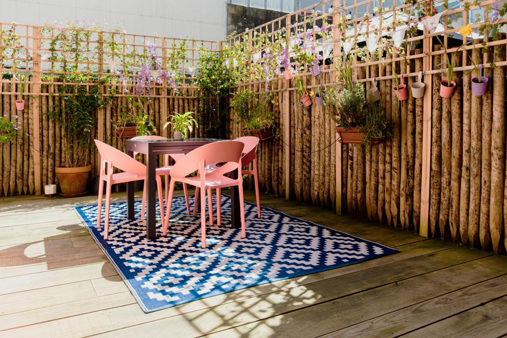 W/ Garden Terrace Apartment *