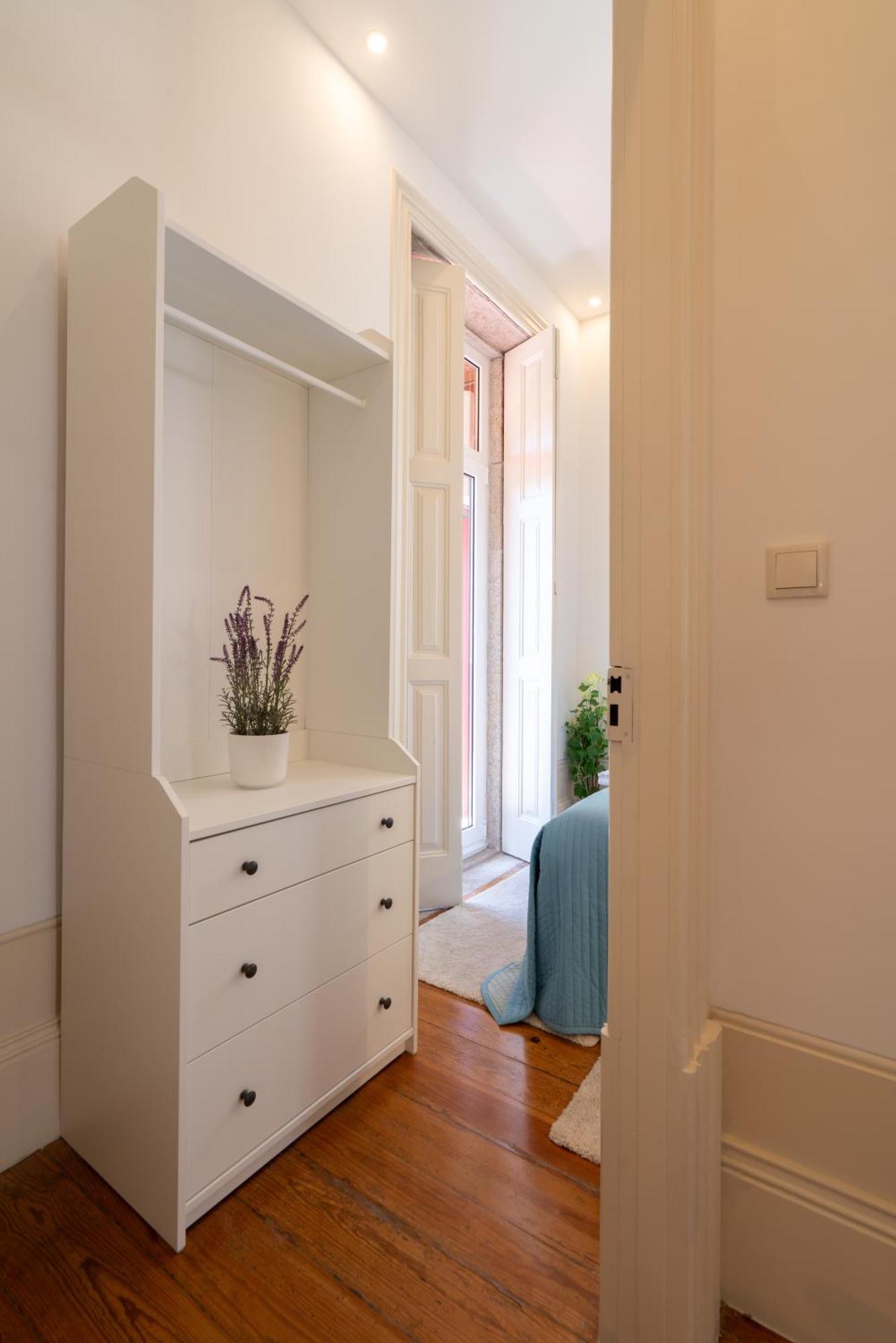 Apartment Host Wise - Modern Comfy Flat Porto